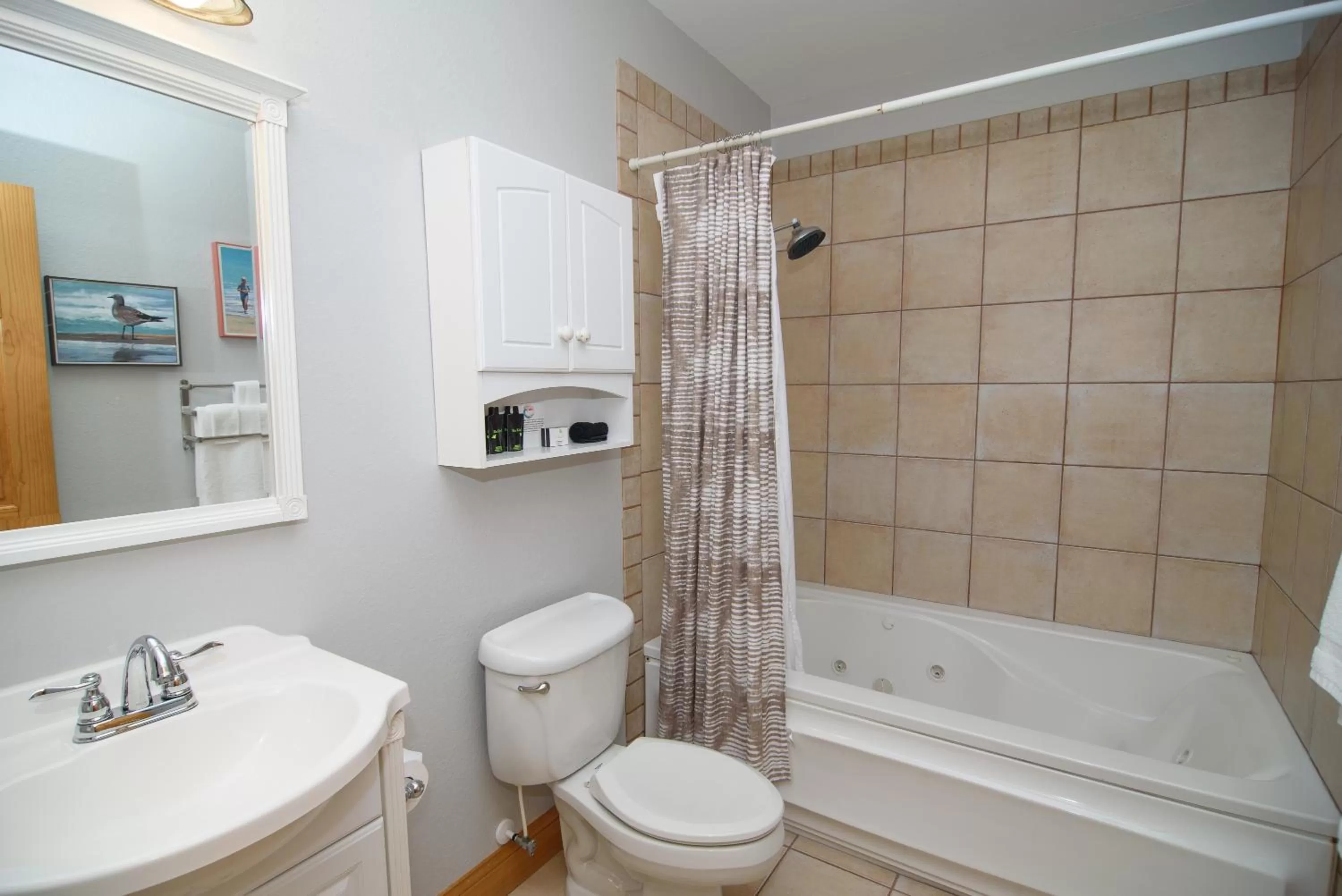 Shower in The Inn on Pamlico Sound