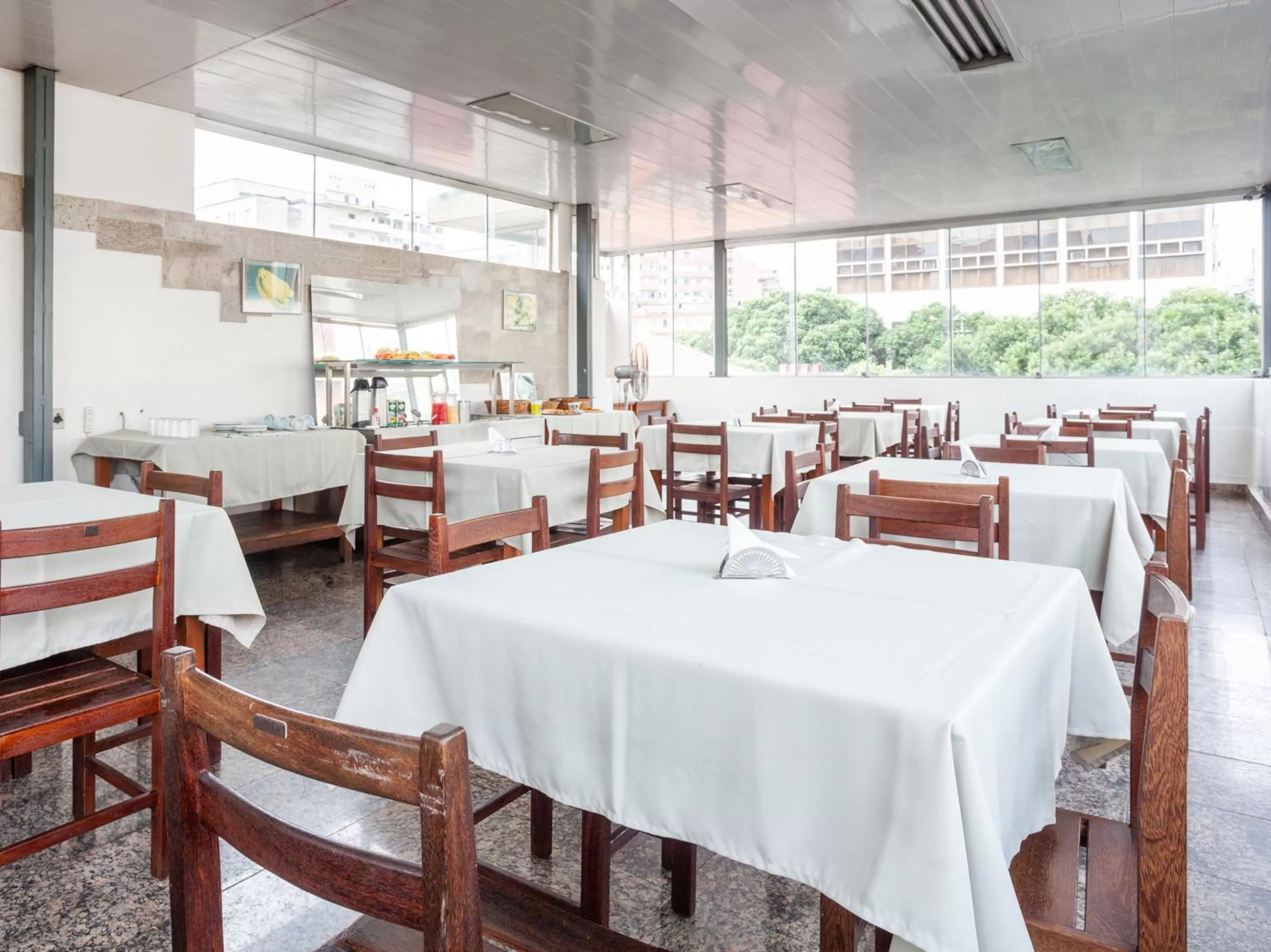 Restaurant/places to eat in Hotel Economy 888 - Próximo a Praça da Estação e Rodoviária