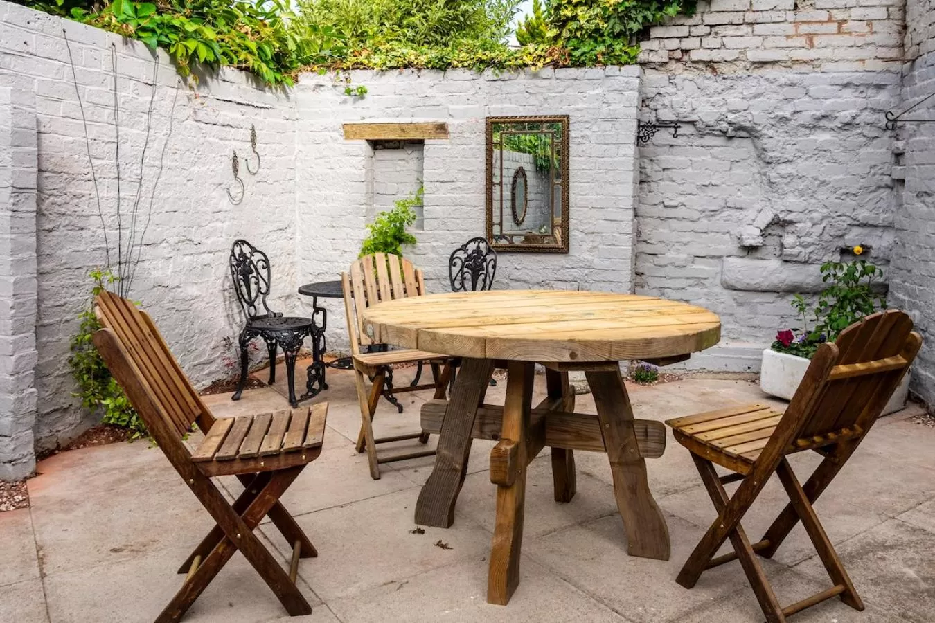 Garden, Patio/Outdoor Area in The Clockhouse Bewdley