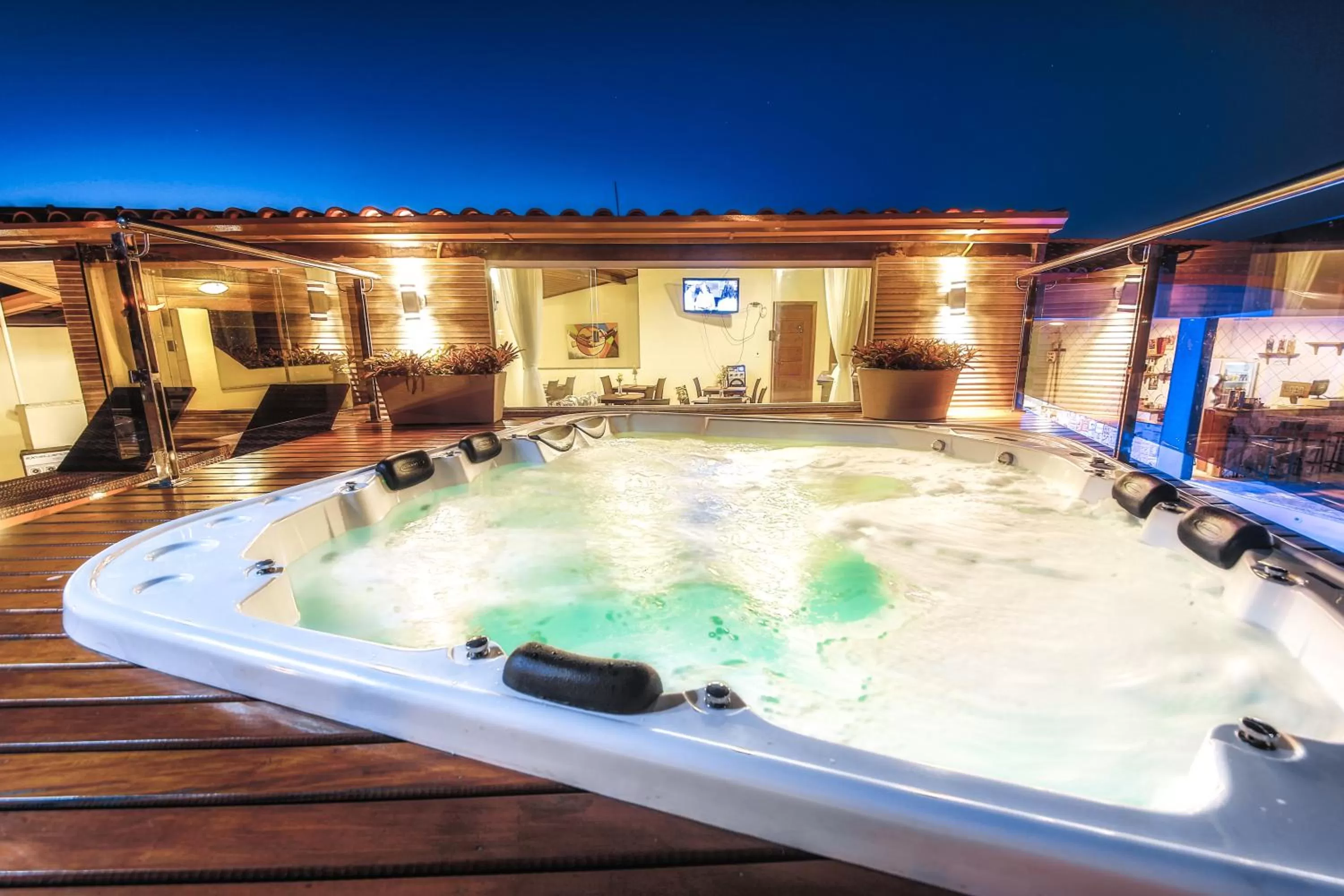 Hot Tub in Rede Andrade Terra Brasil