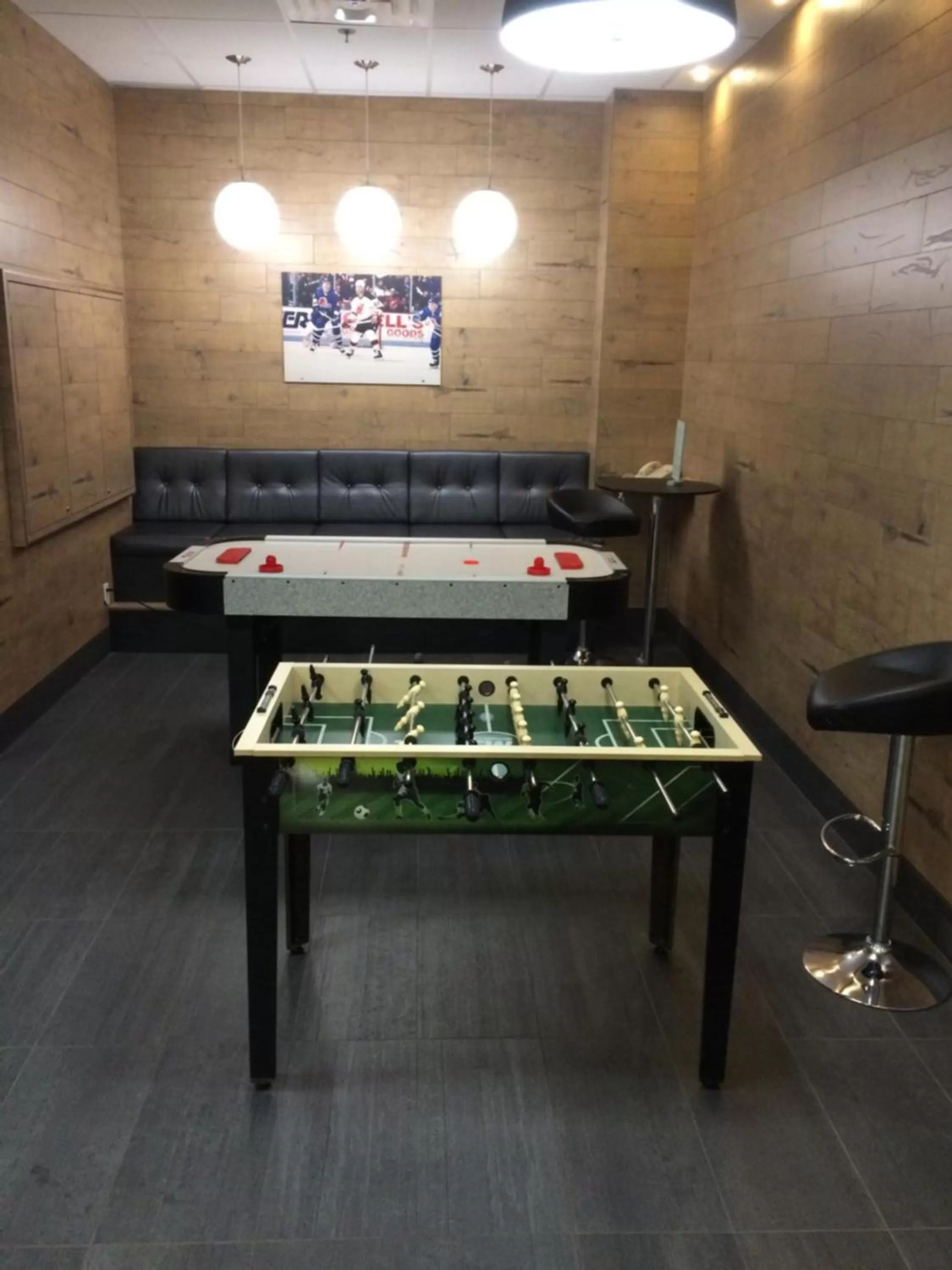 Game Room in Auberge Godefroy