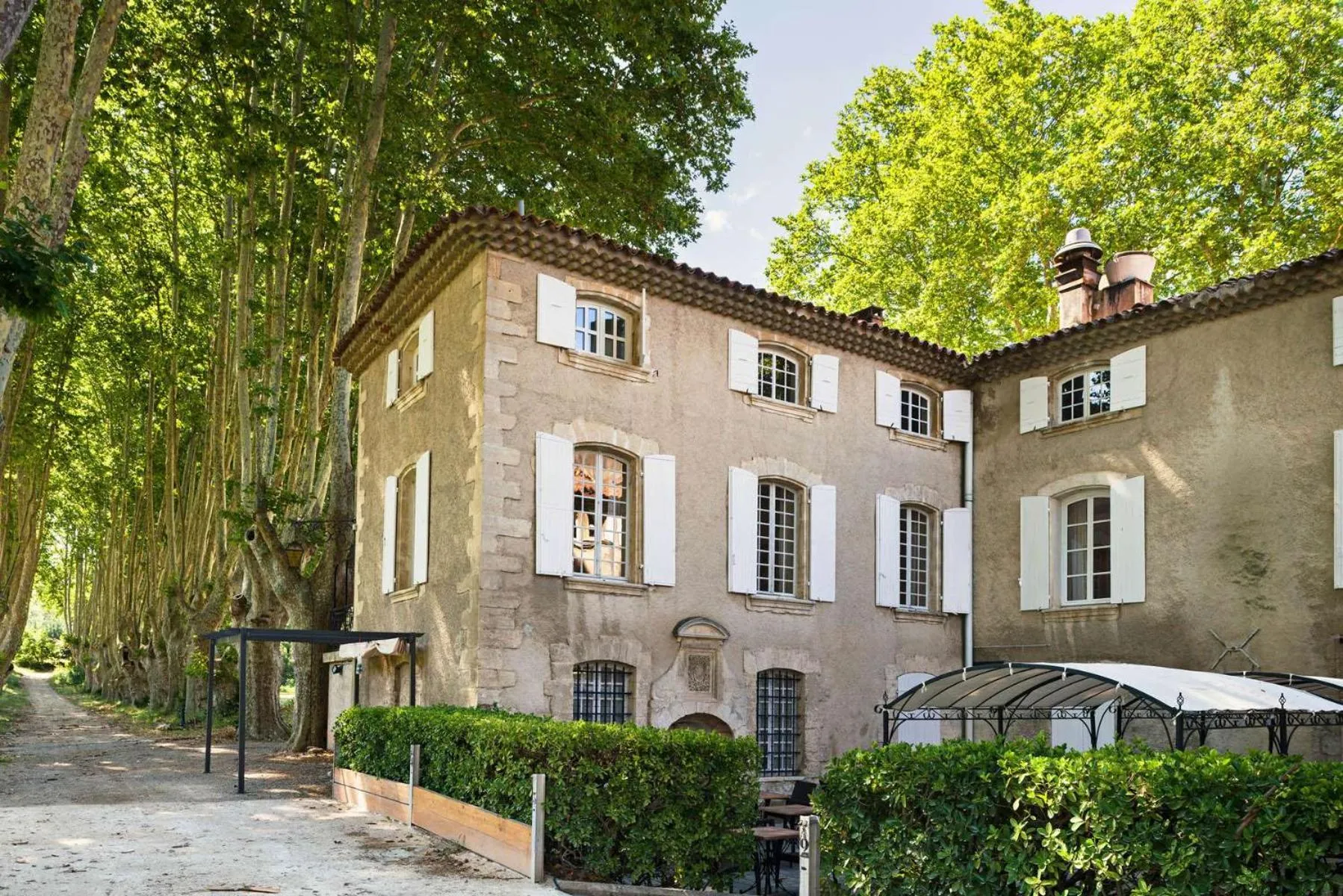 Property building in Moulin de Vernègues Hôtel & Spa