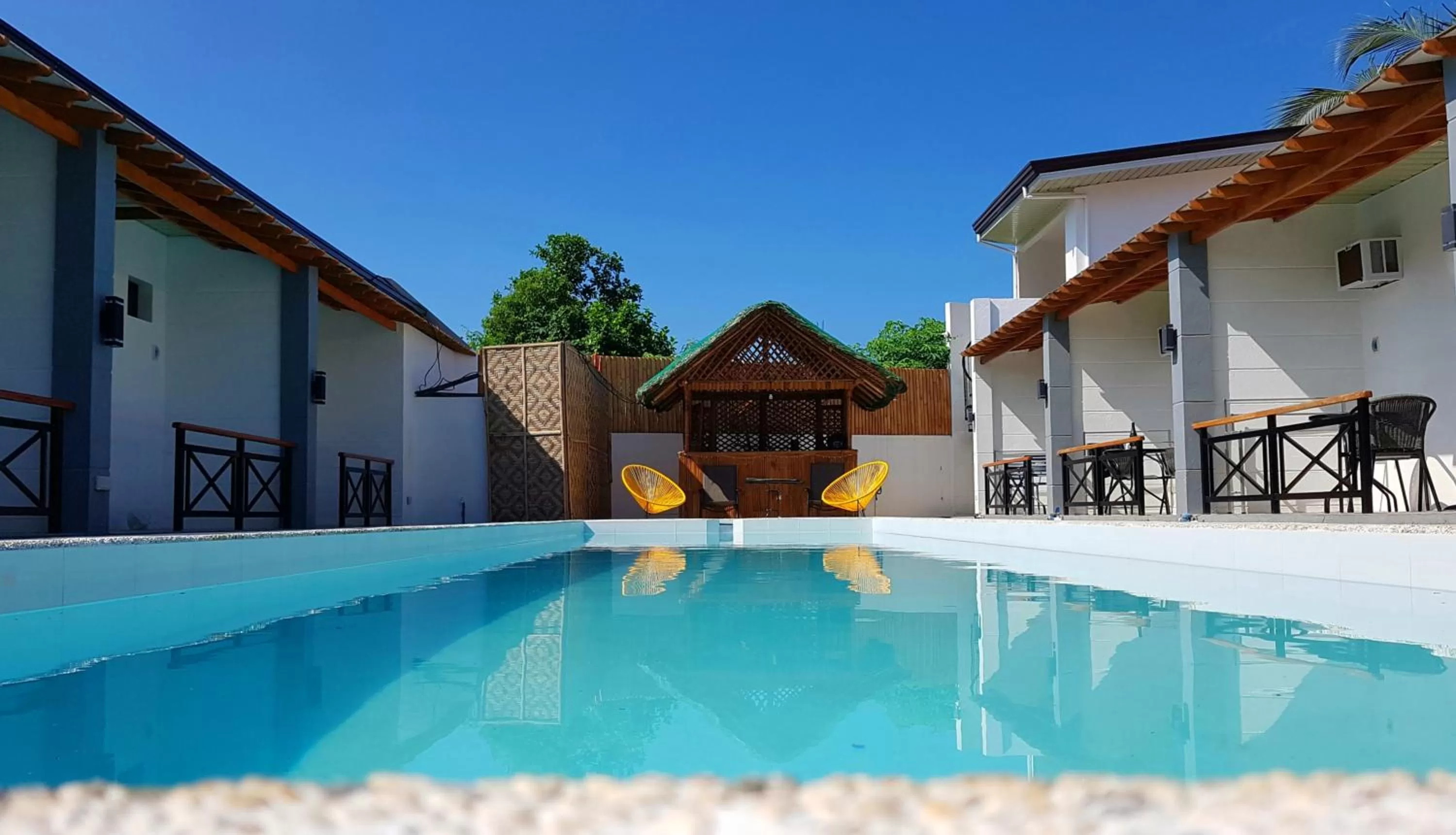 Swimming pool in Positano Alona Beach Panglao