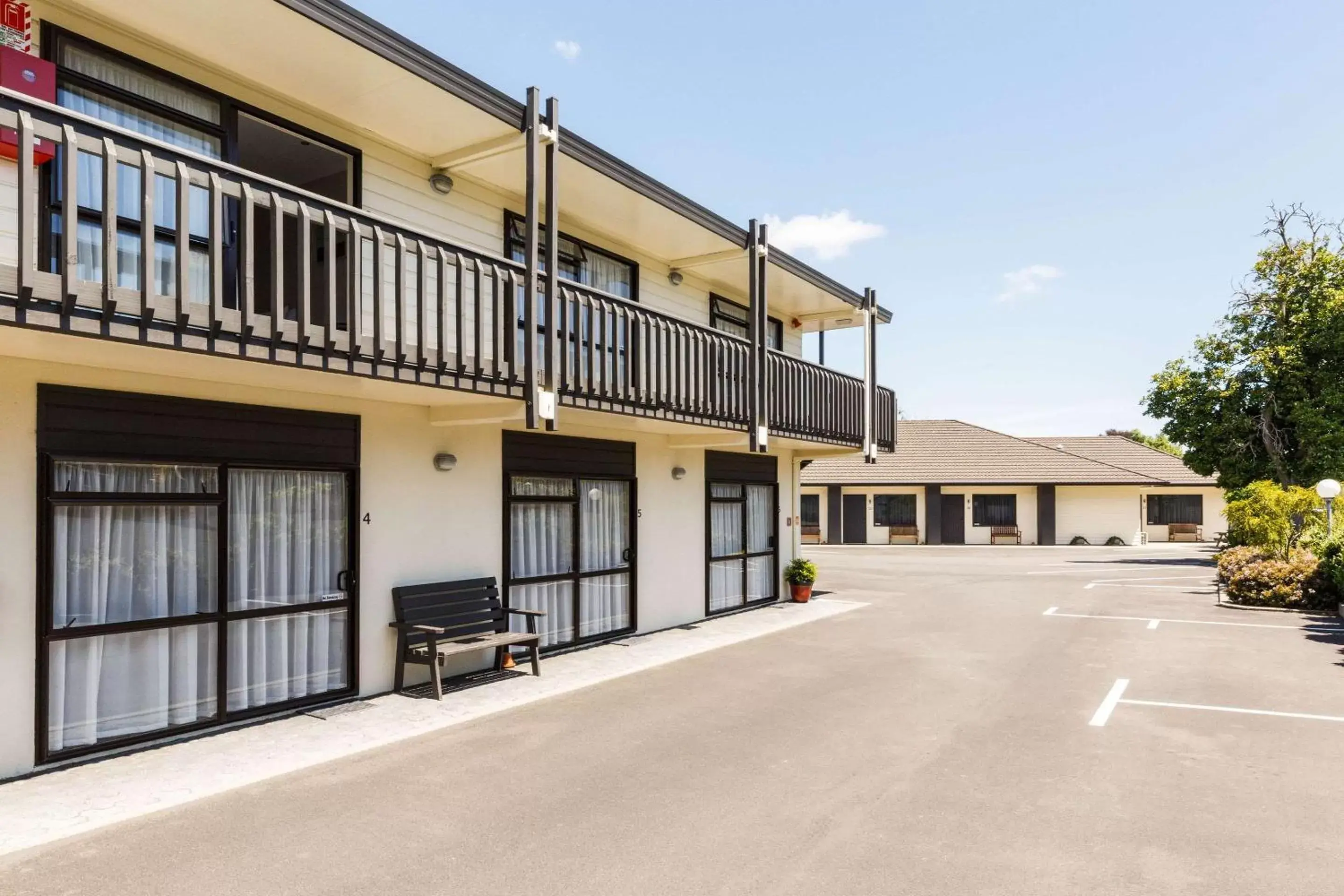 Executive King Room - Mobility Accessible in Kauri Court Motel and Apartments Executive King Room - Mobility Accessible in Kauri Court Motel and Apartments
