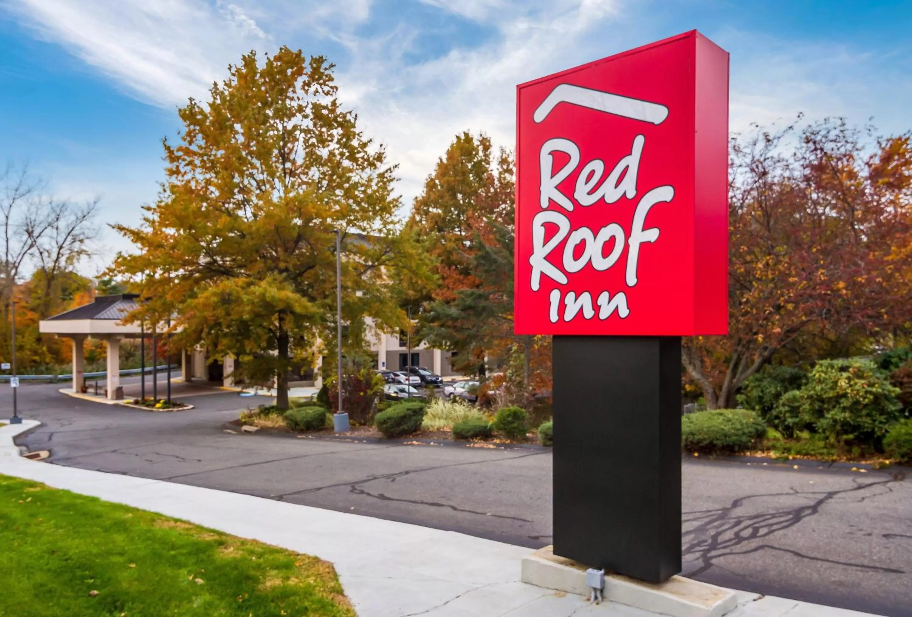 Property building in Red Roof Inn Meriden