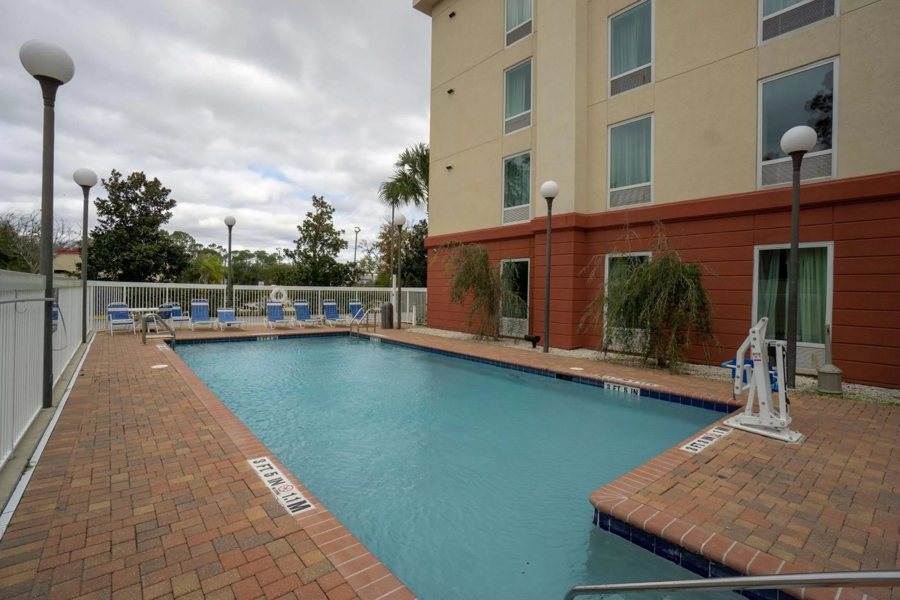 Pool view in Hampton Inn & Suites Palm Coast
