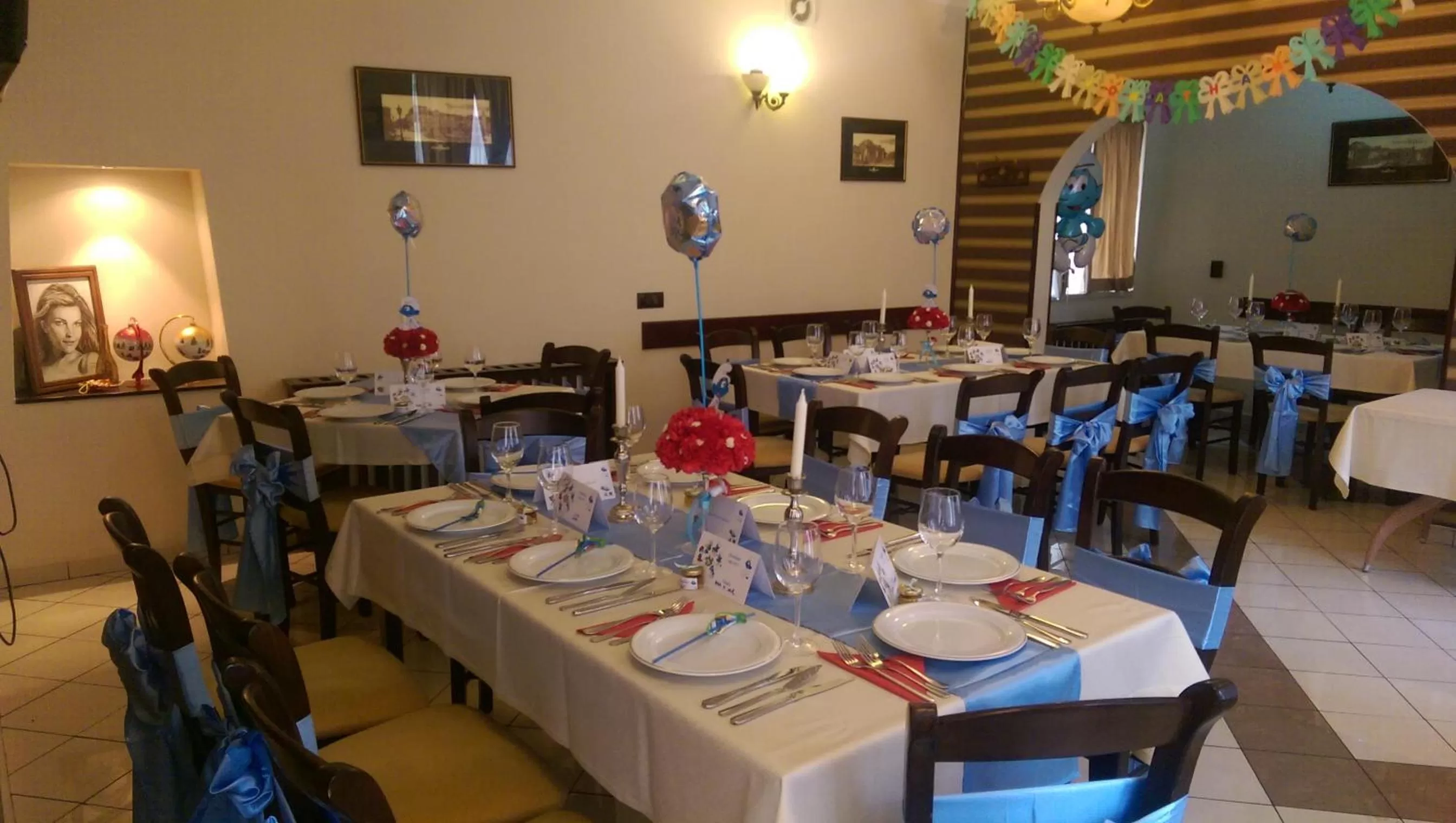 Restaurant/places to eat in Porto Franco Residence