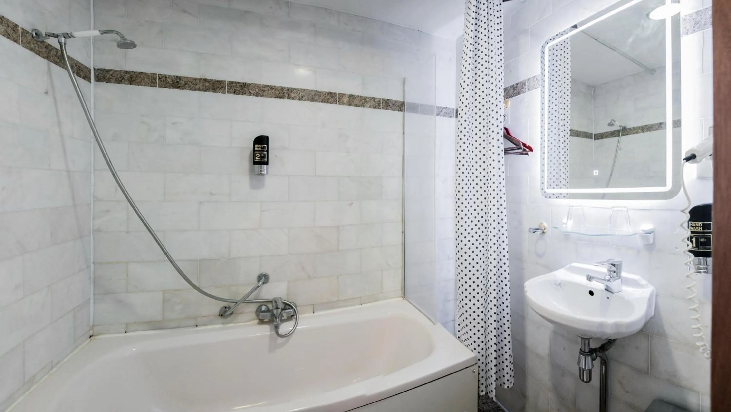 Bath in Hotel Atlanta