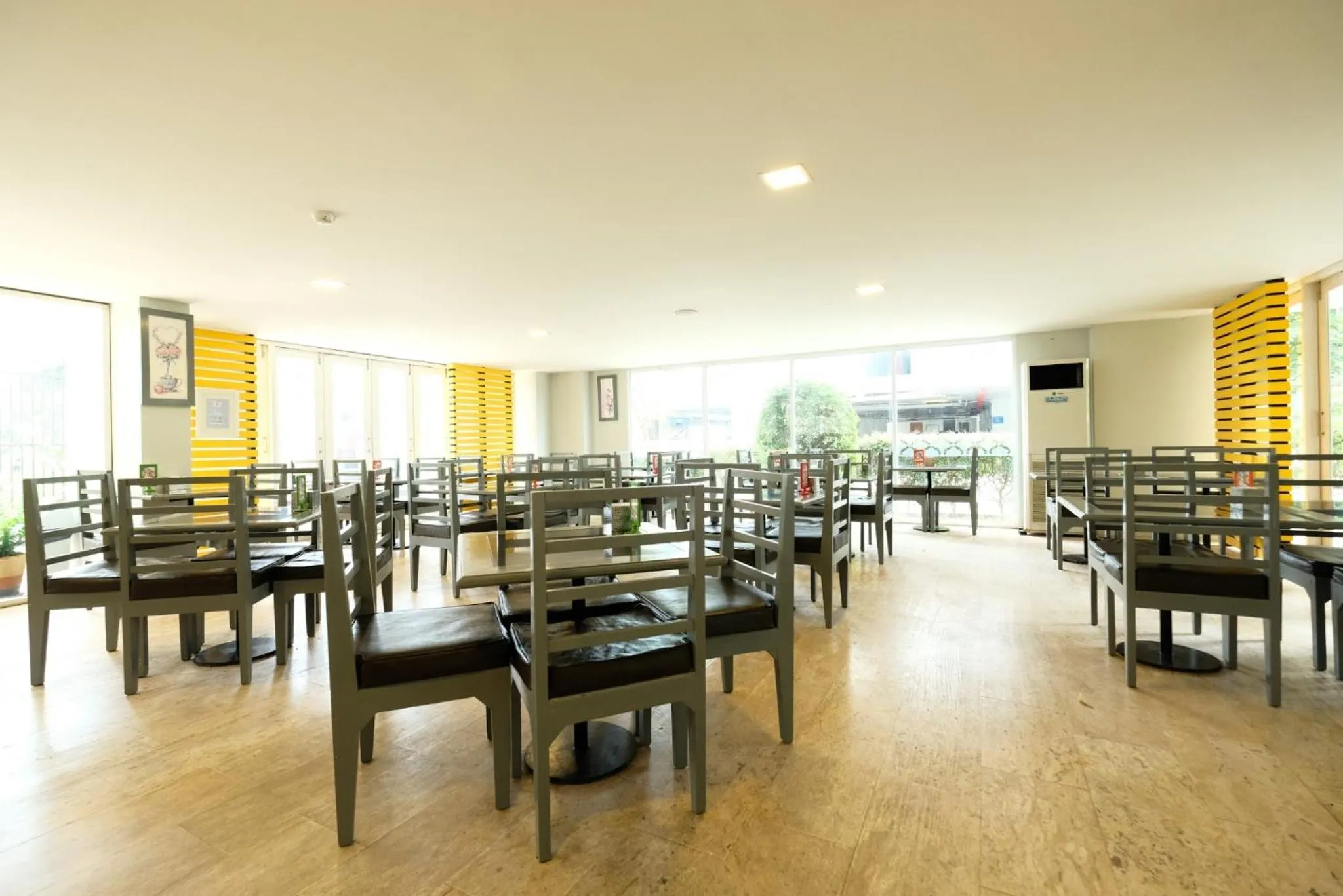 Restaurant/places to eat in D@Sea Hotel