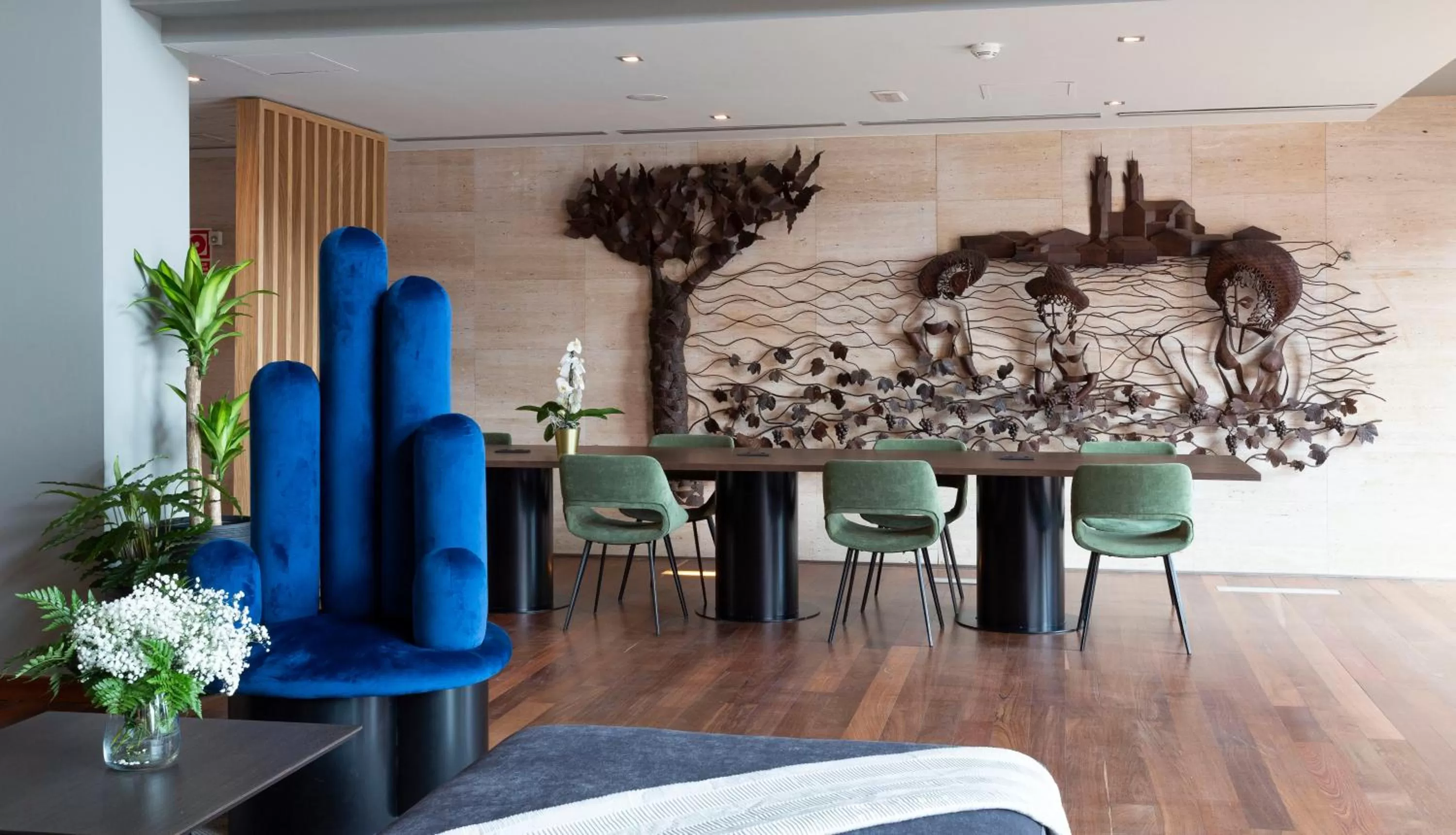 Lobby or reception in Dolce by Wyndham Barcelona Resort