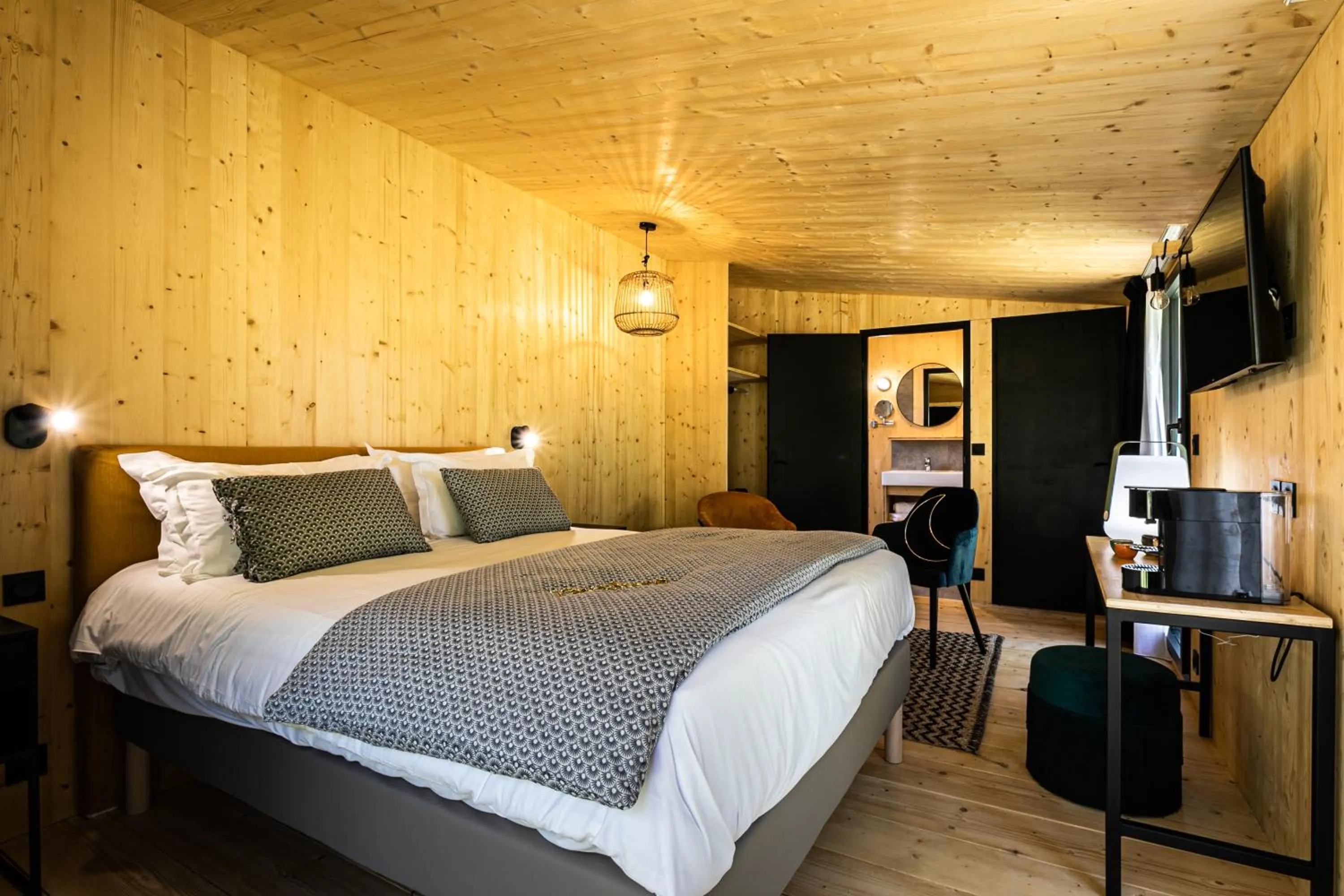 Bed in Best Western Sévan Parc Hôtel