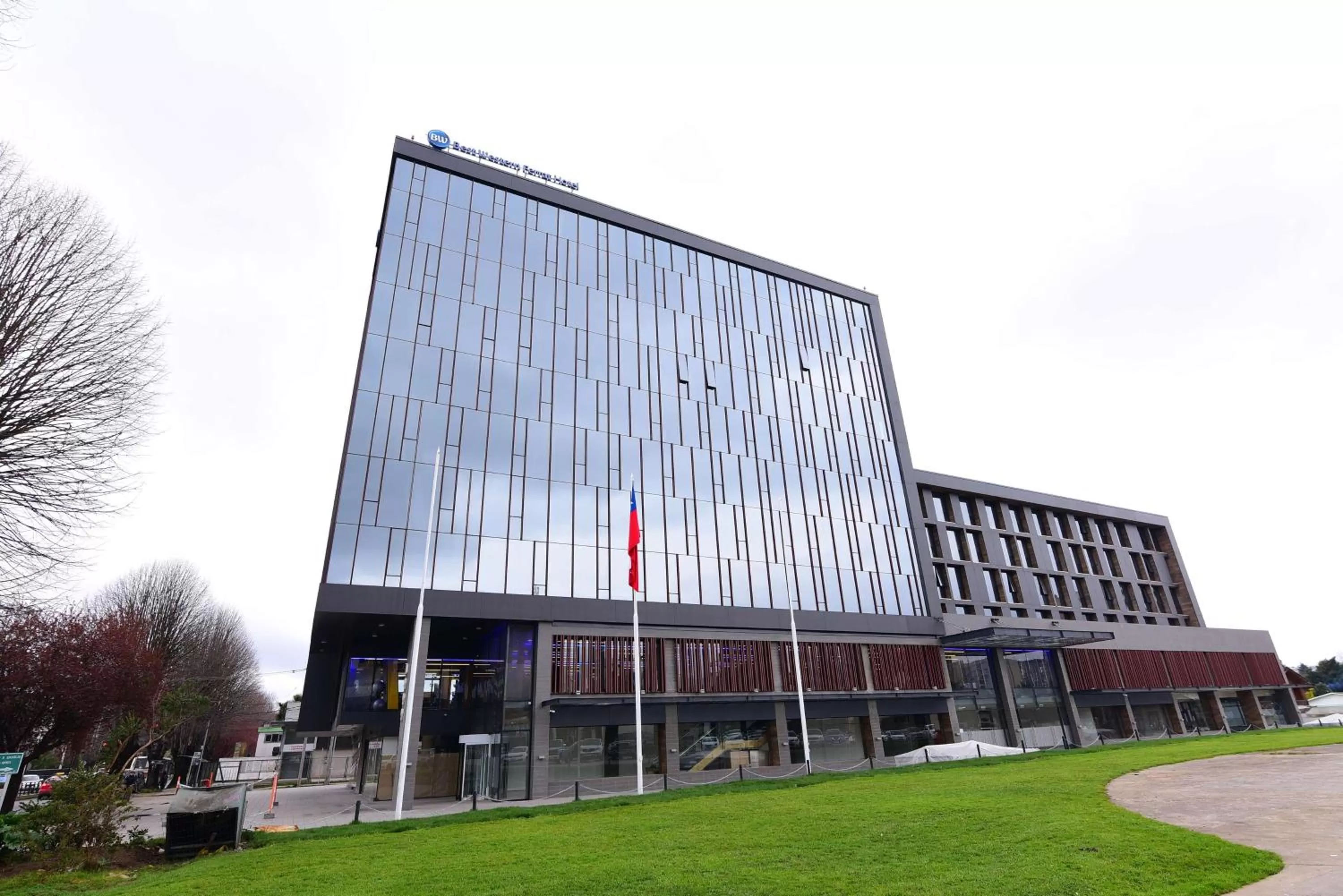 Property building in Best Western Ferrat