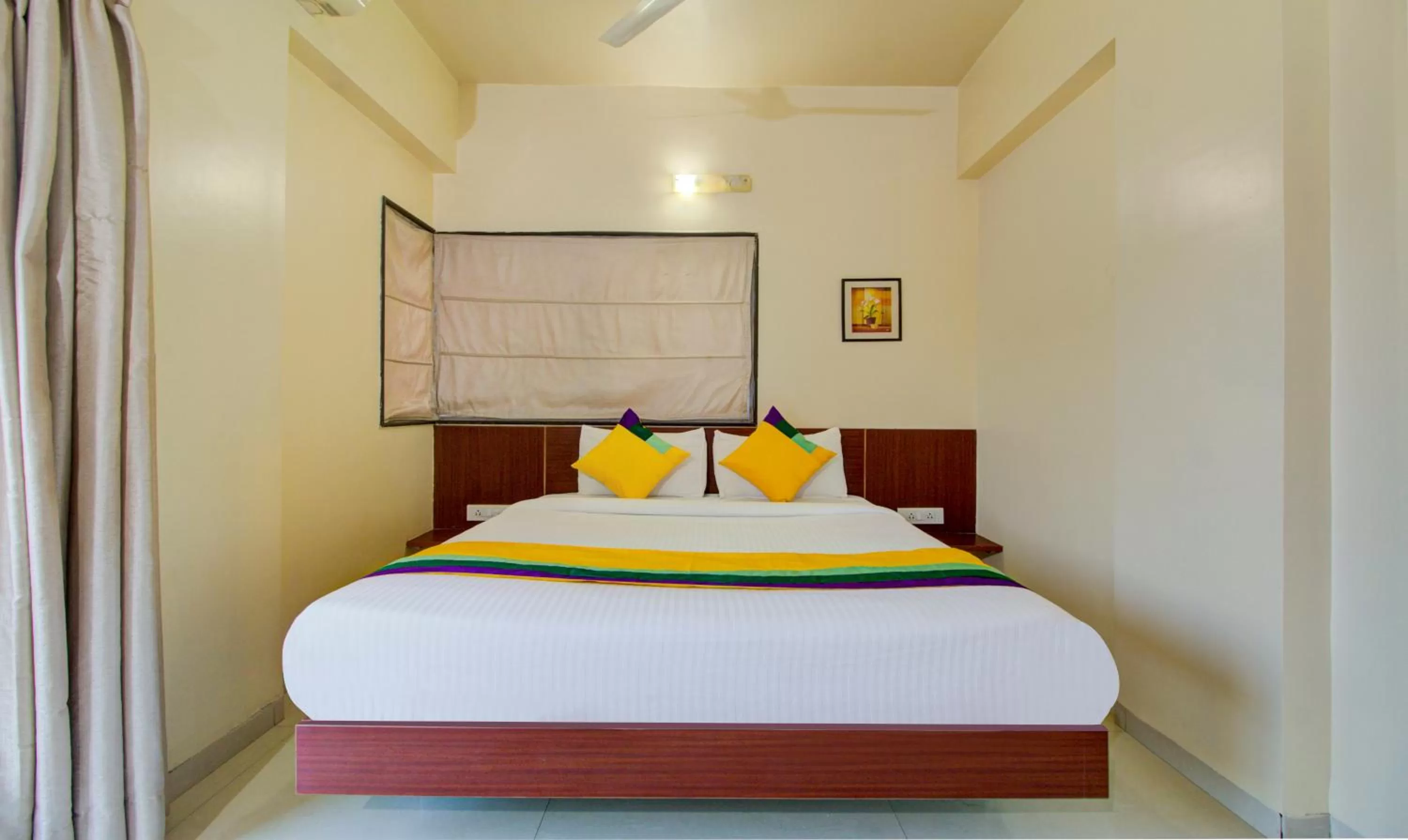 Bed in Itsy By Treebo - Sky Vista