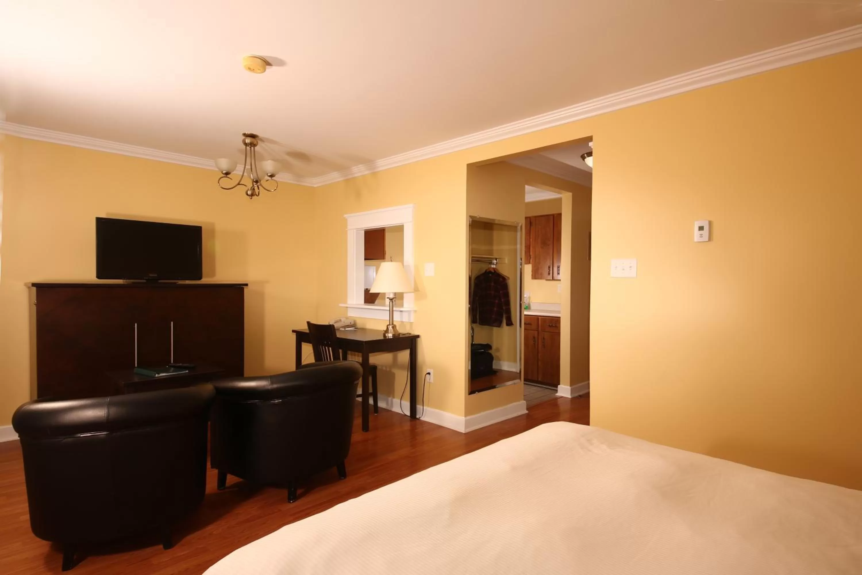 TV and multimedia, Bed in Grenfell Heritage Hotel & Suites