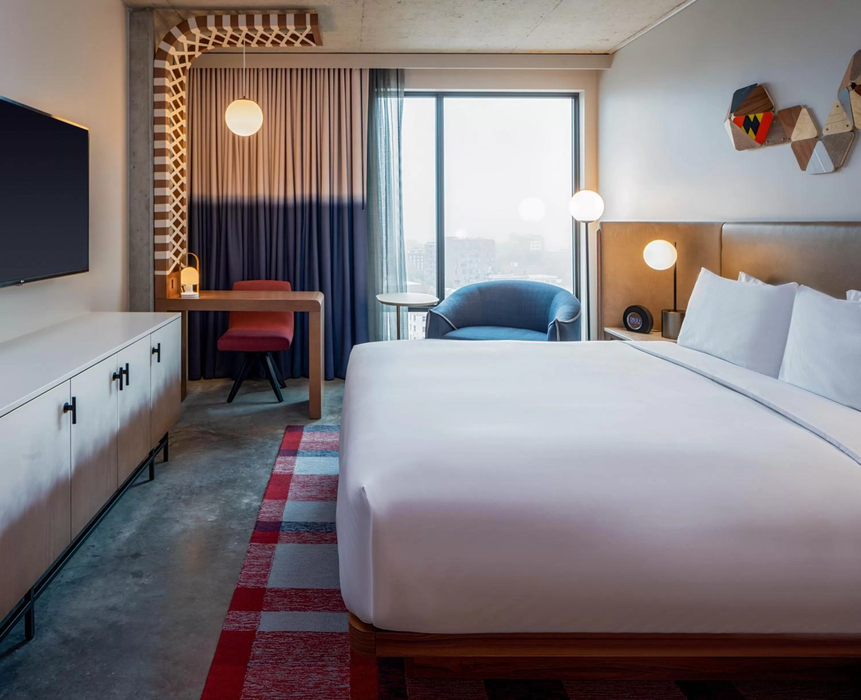 Bedroom, Bed in Hyatt Centric Downtown Portland