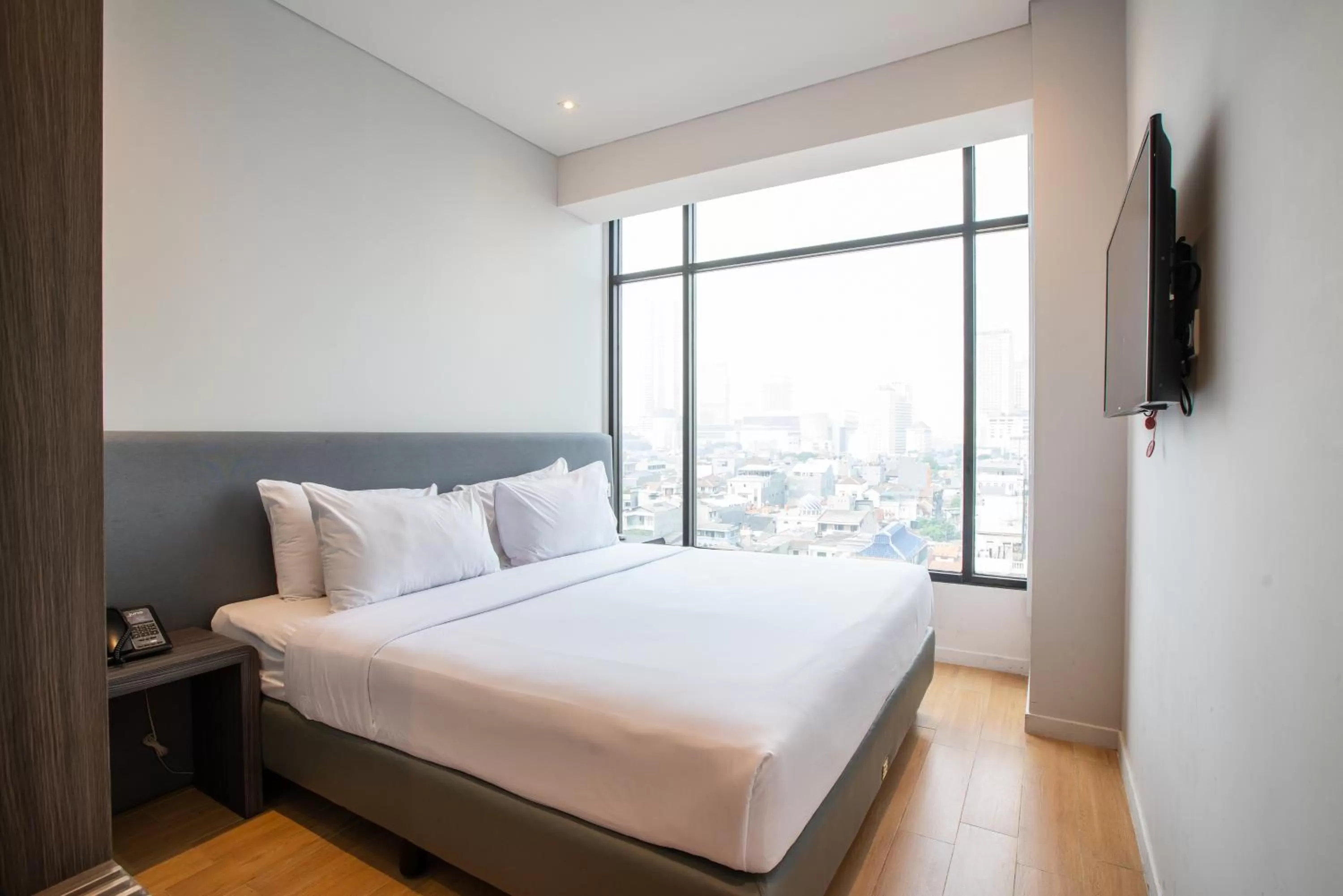 Bedroom, Bed in Juno Tanah Abang Jakarta