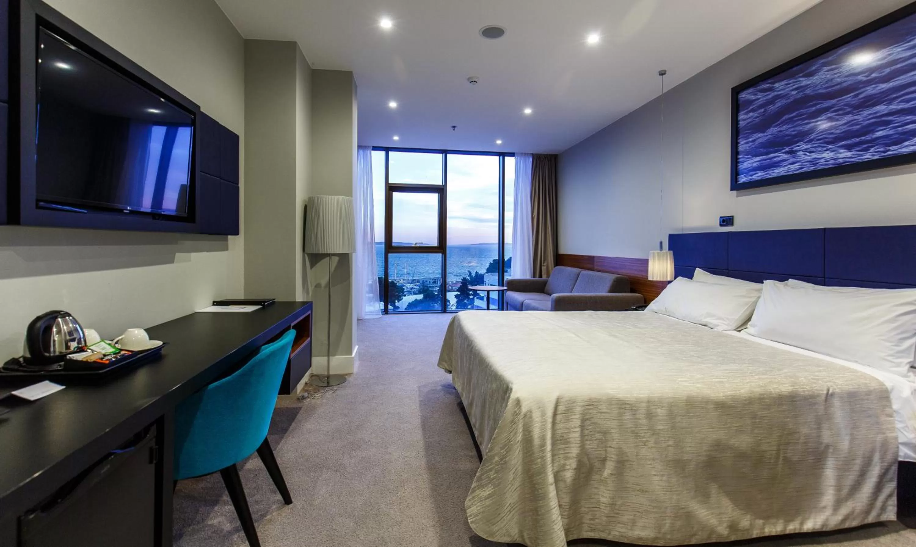 Bed in Marvie Hotel & Health