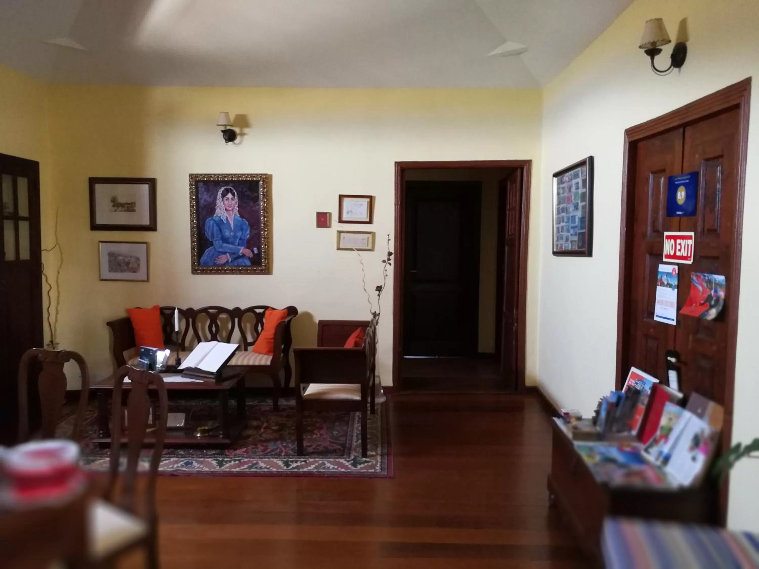 Living room in Hotel Rural La Raya 1866