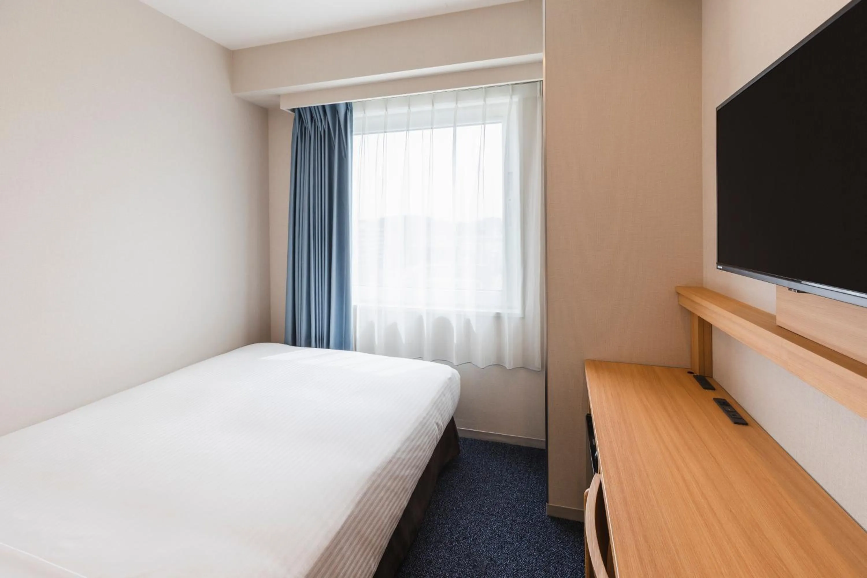 Photo of the whole room, Bed in Sotetsu Fresa Inn Kamakura-Ofuna kasamaguchi