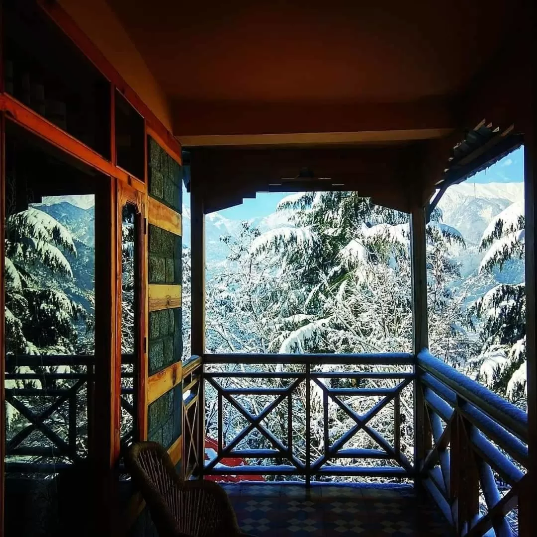 Balcony/Terrace in Soham's Chateau De Naggar - Manali