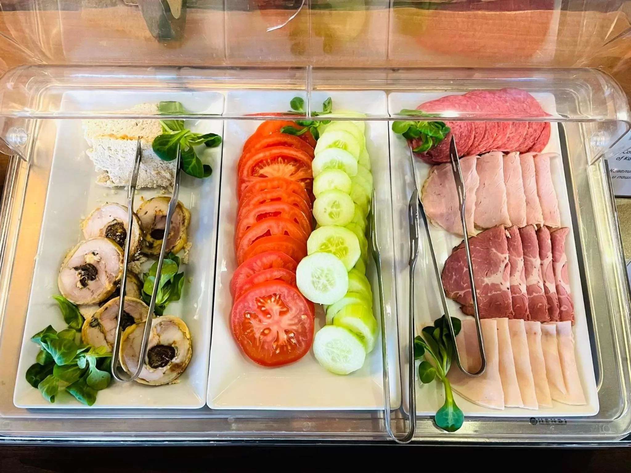 Food and drinks in Hotel Esperanto