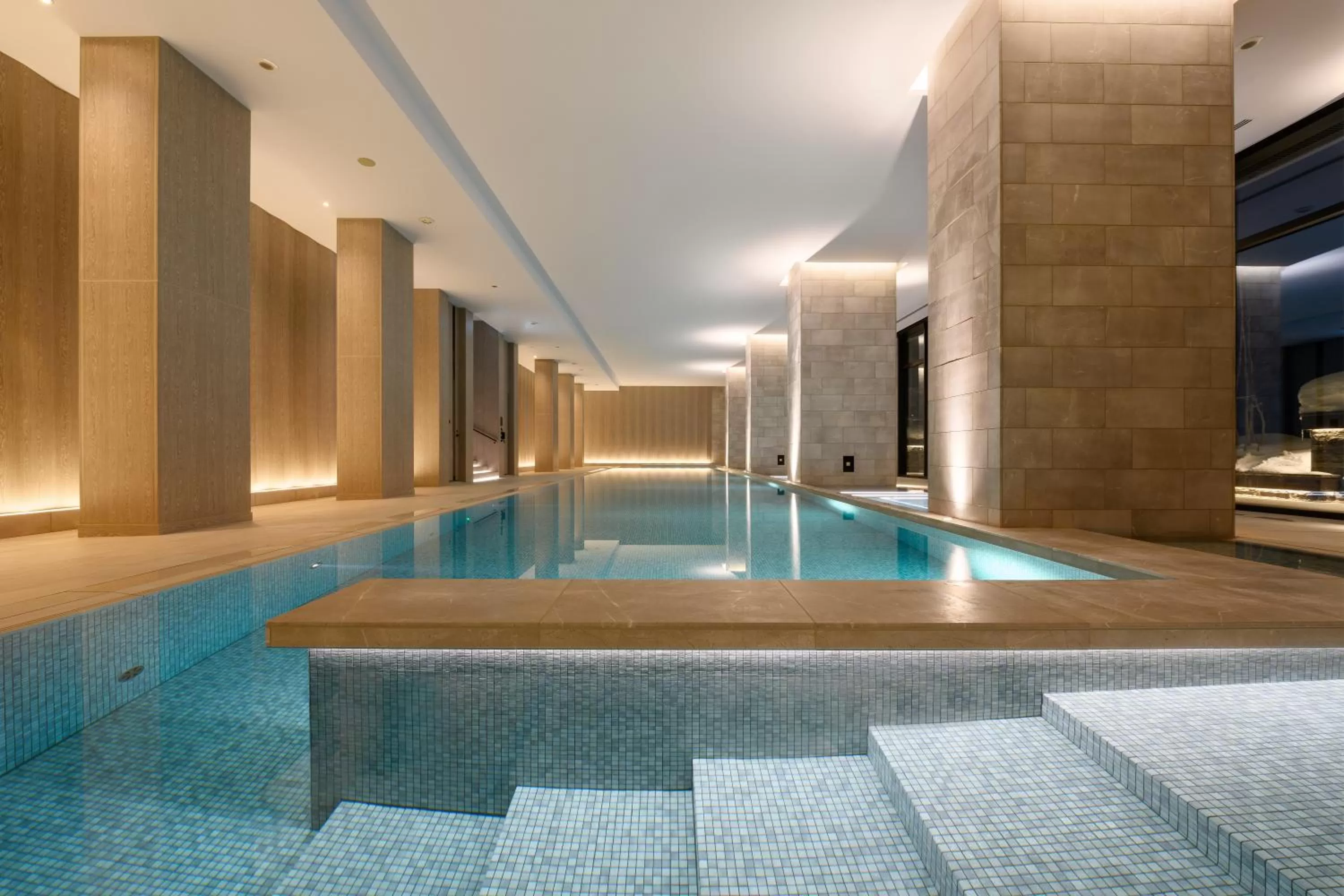 Swimming pool in Park Hyatt Niseko Hanazono