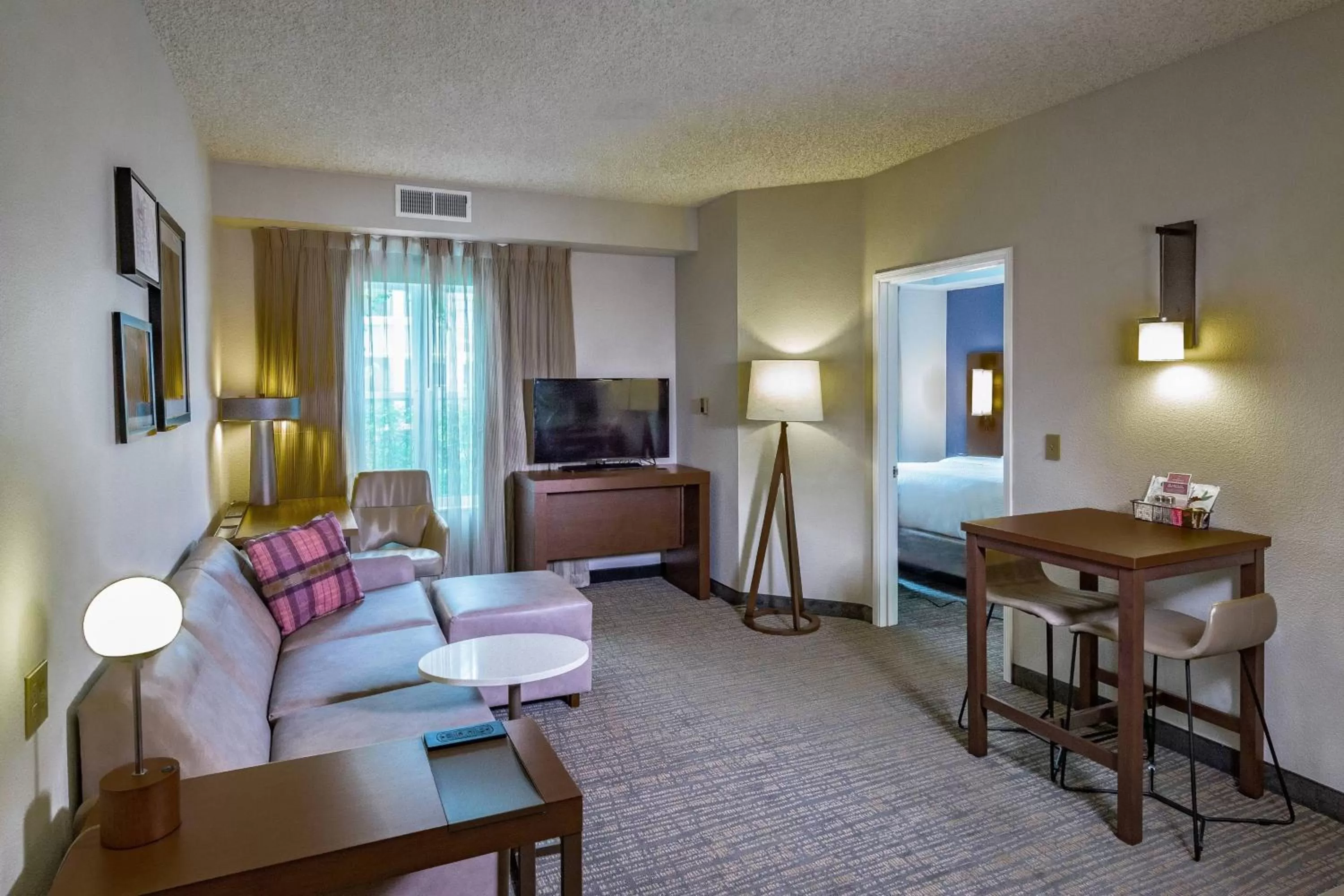 Living room, Bed in Residence Inn by Marriott Anchorage Midtown