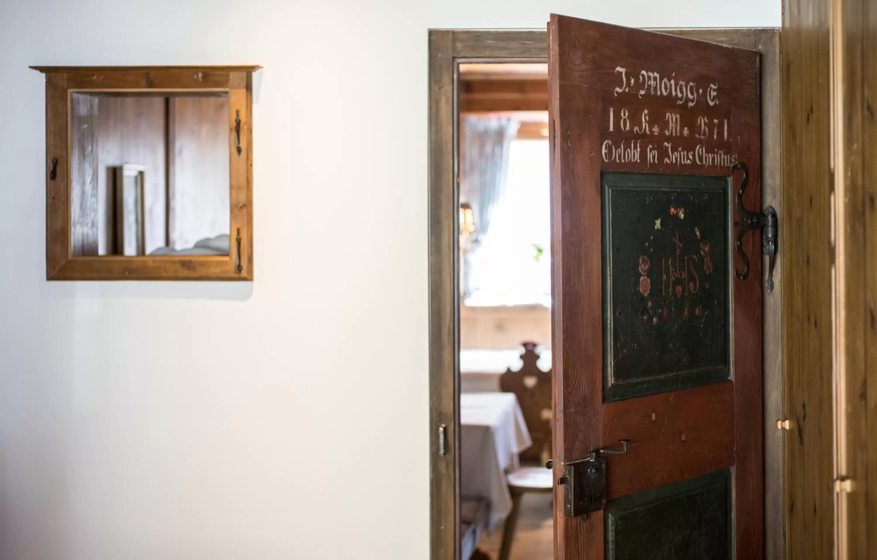 Restaurant/places to eat in ElisabethHotel Premium Private Retreat- Adults only