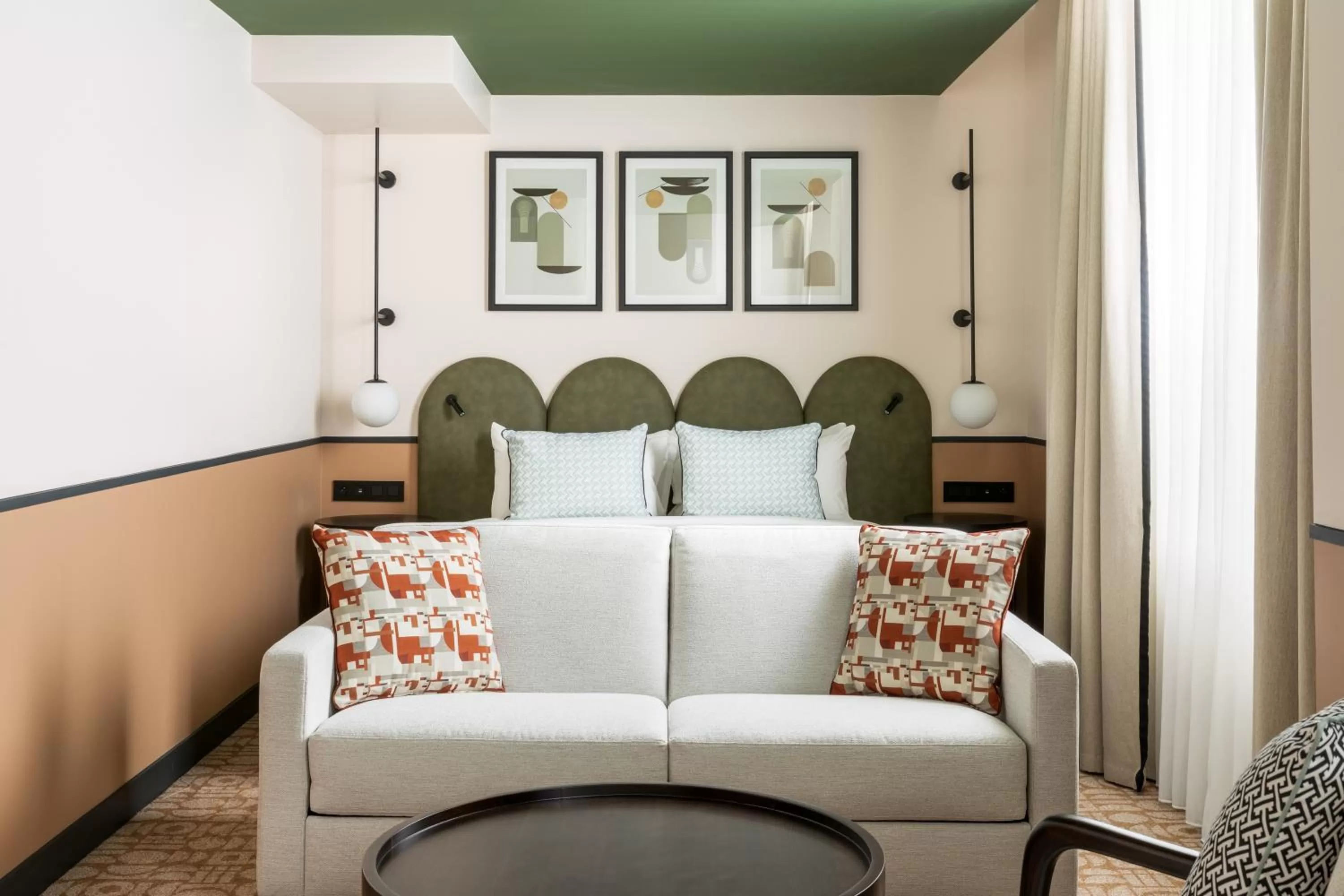 Living room in Le Parchamp, a Tribute Portfolio Hotel, Paris Boulogne