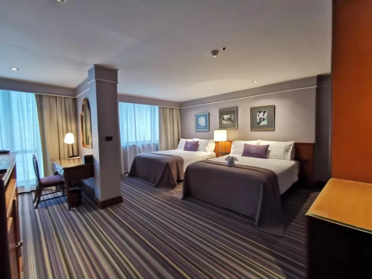 Deluxe Family Room (2 Adults + 2 Childs) in The Sukosol Hotel