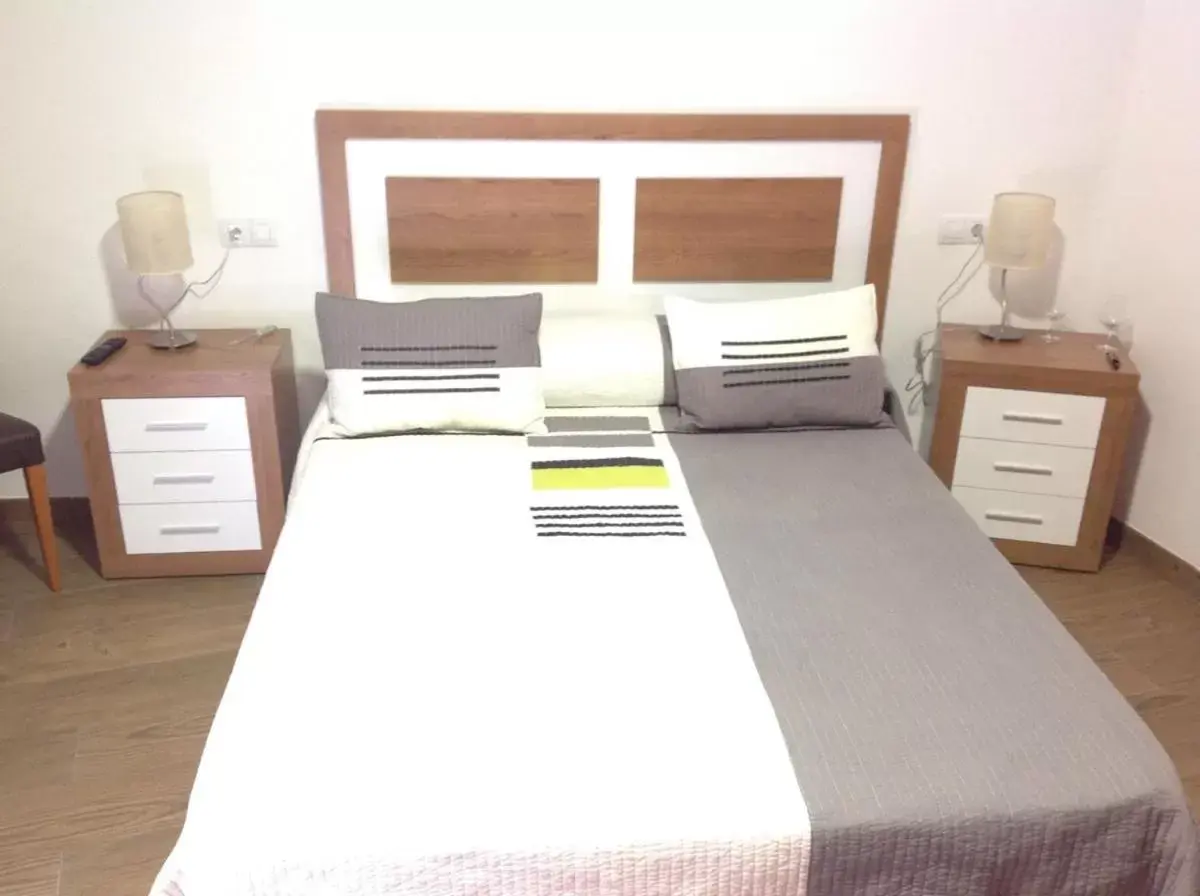 Deluxe Double Room with Private Bathroom in Casa Rural Magnanimvs Deluxe Double Room with Private Bathroom in Casa Rural Magnanimvs