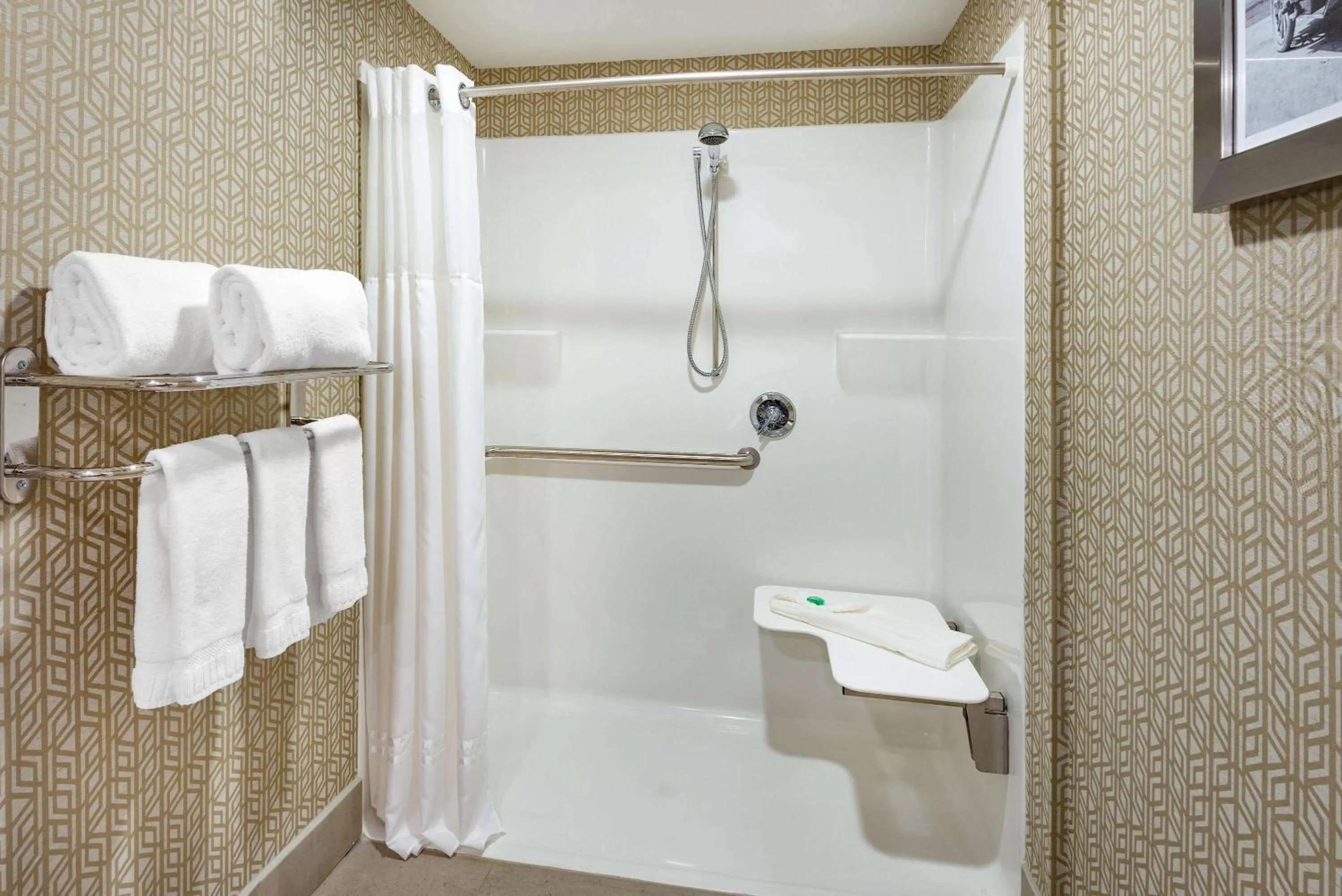Shower in The Americus Hotel, Trademark Collection by Wyndham