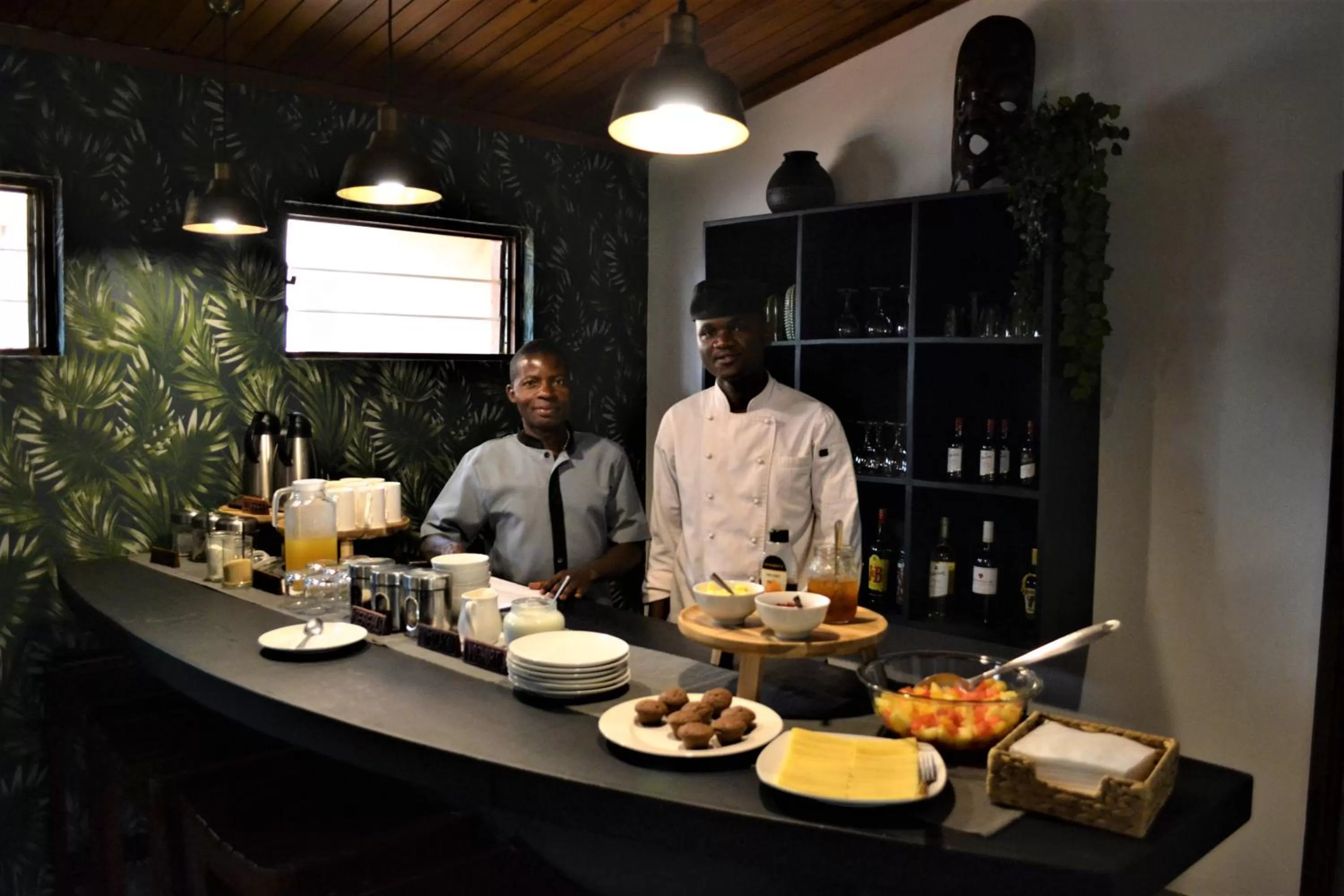 Breakfast in Mitengo House