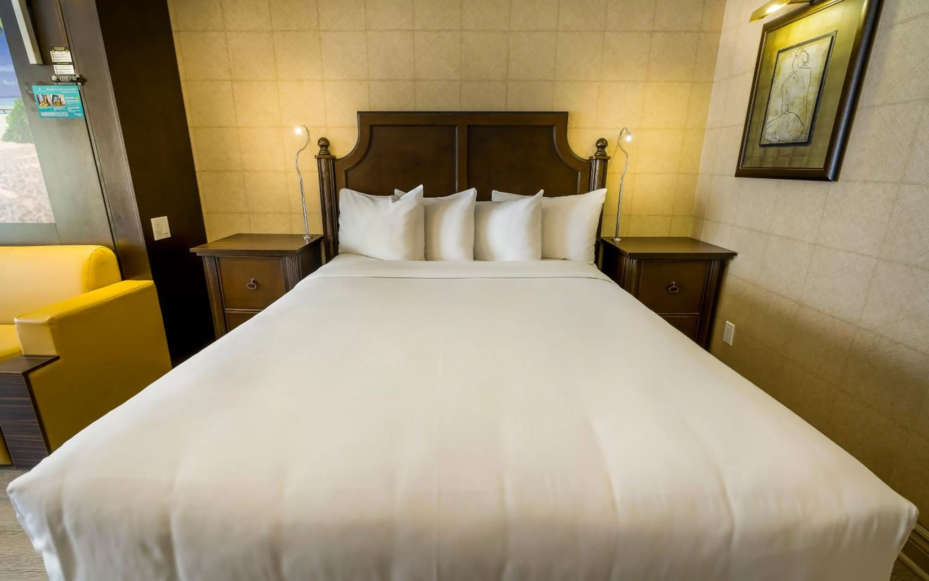 Bed in L'Hôtel Québec par JARO