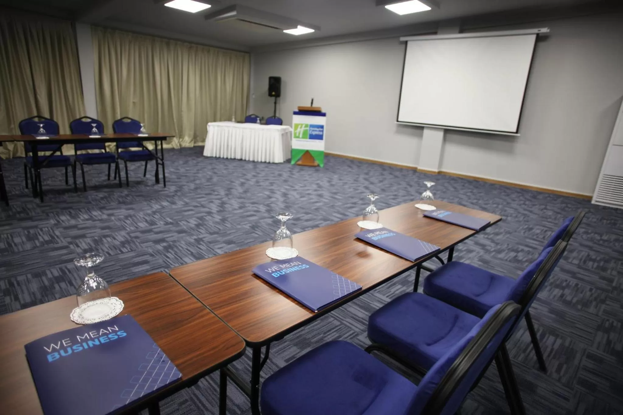 Meeting/conference room in Holiday Inn Express Manisa-West by IHG