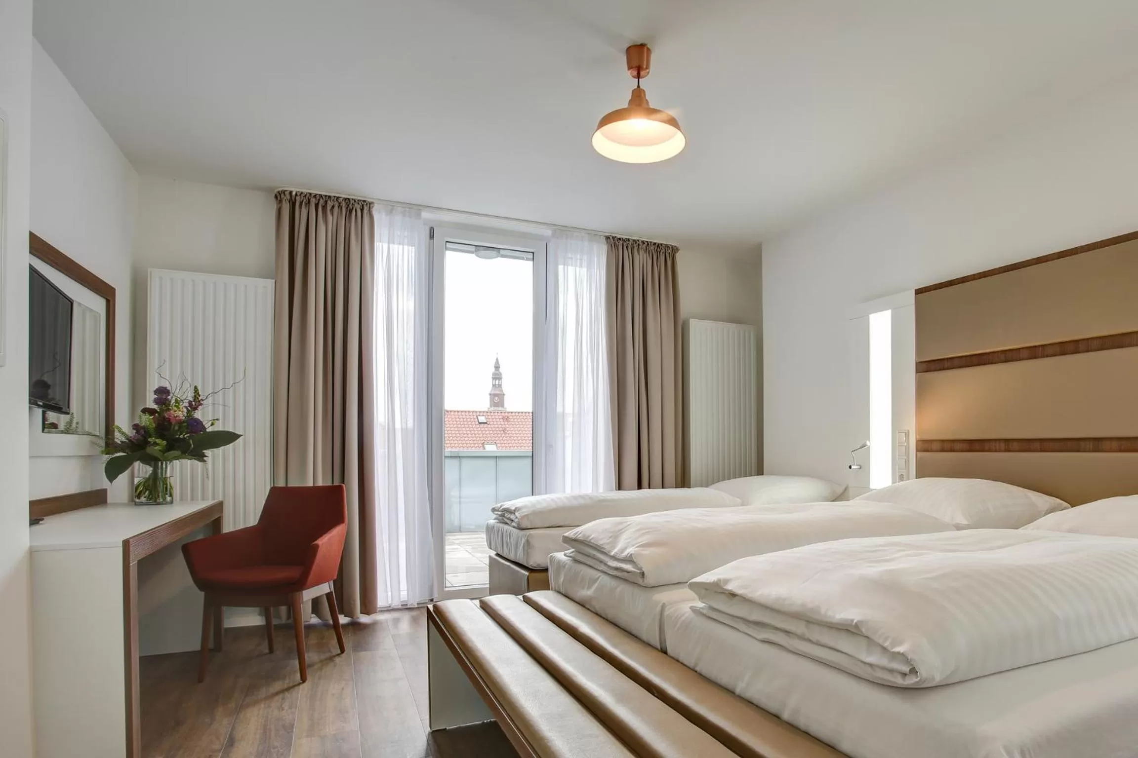 Photo of the whole room, Bed in Boutique 030 Hannover-City