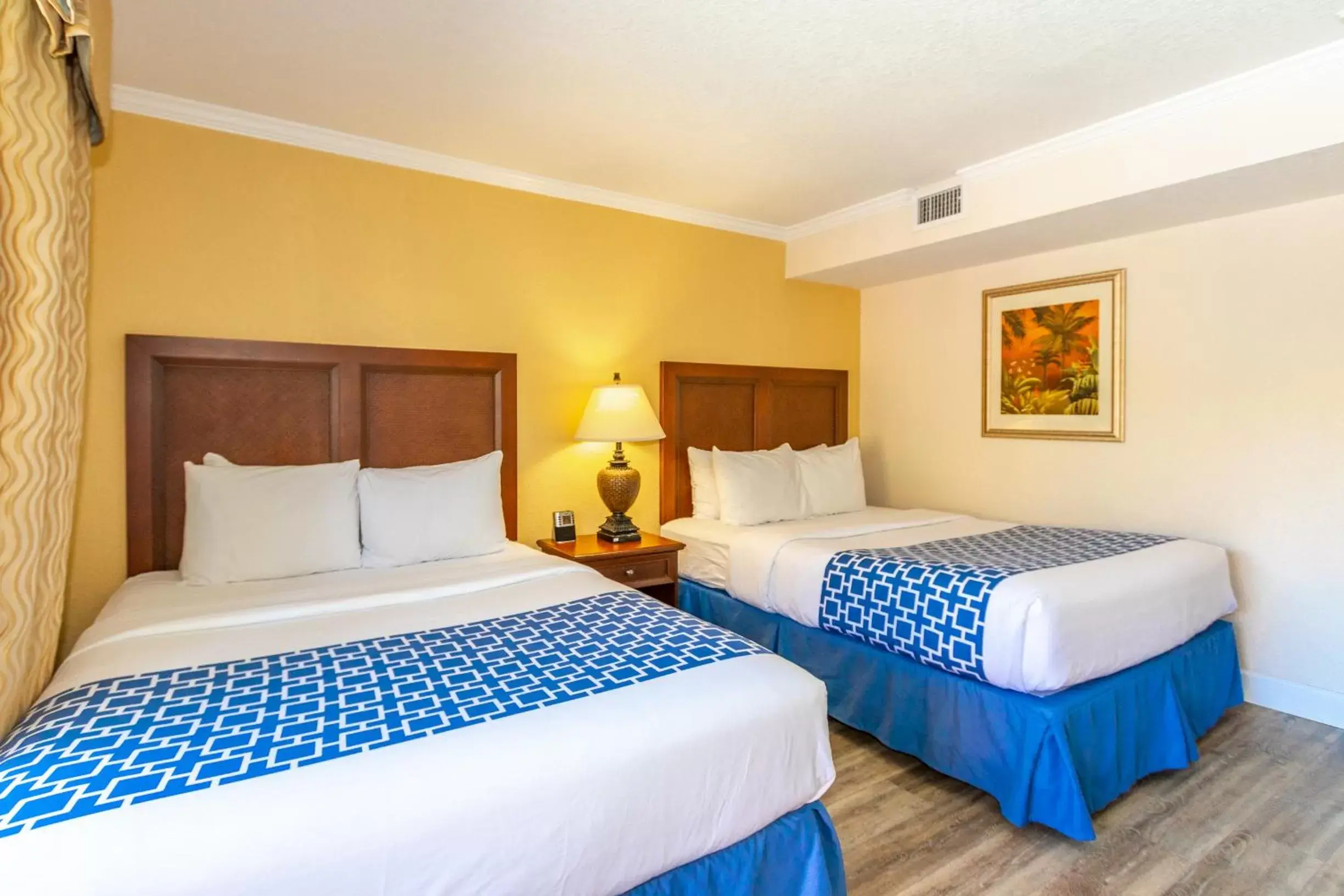 Queen Suite with Two Queen Beds in Coconut Cove All Suite Hotel Queen Suite with Two Queen Beds in Coconut Cove All Suite Hotel