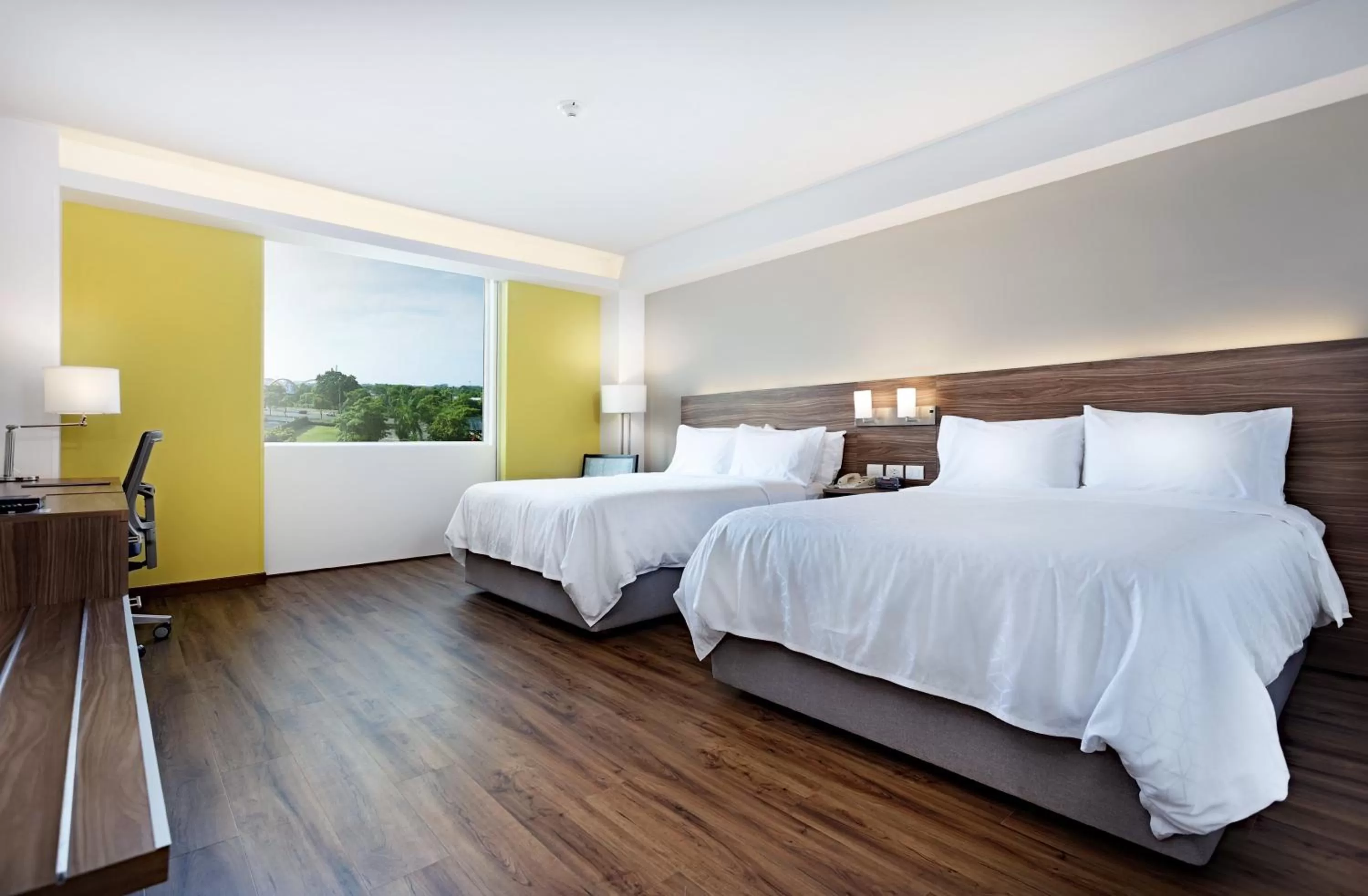 Photo of the whole room, Bed in Holiday Inn Express Villahermosa by IHG