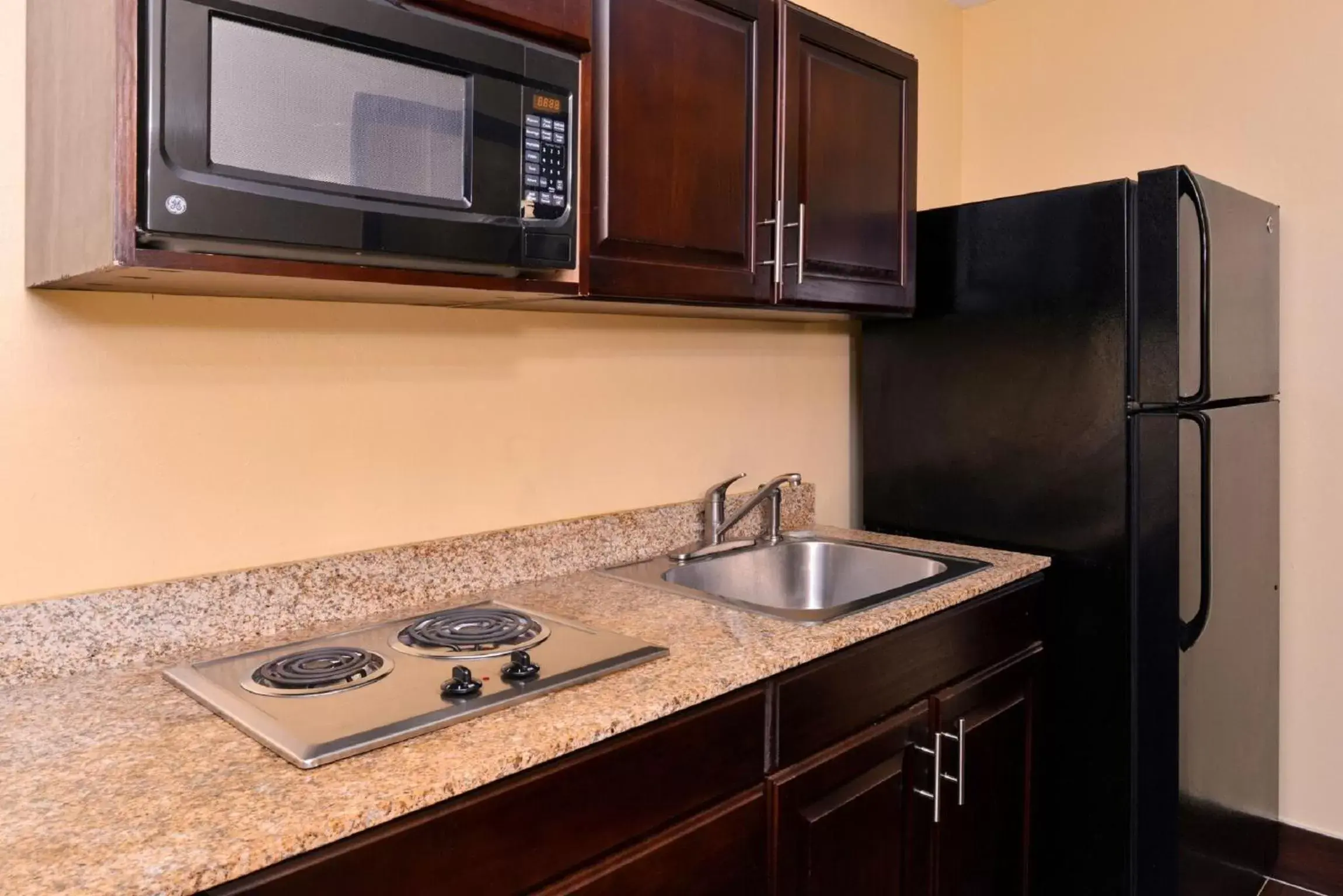 Two Queen Beds with Kitchenette - Disability Accessible in Americas Best Value Inn Ponca City Two Queen Beds with Kitchenette - Disability Accessible in Americas Best Value Inn Ponca City