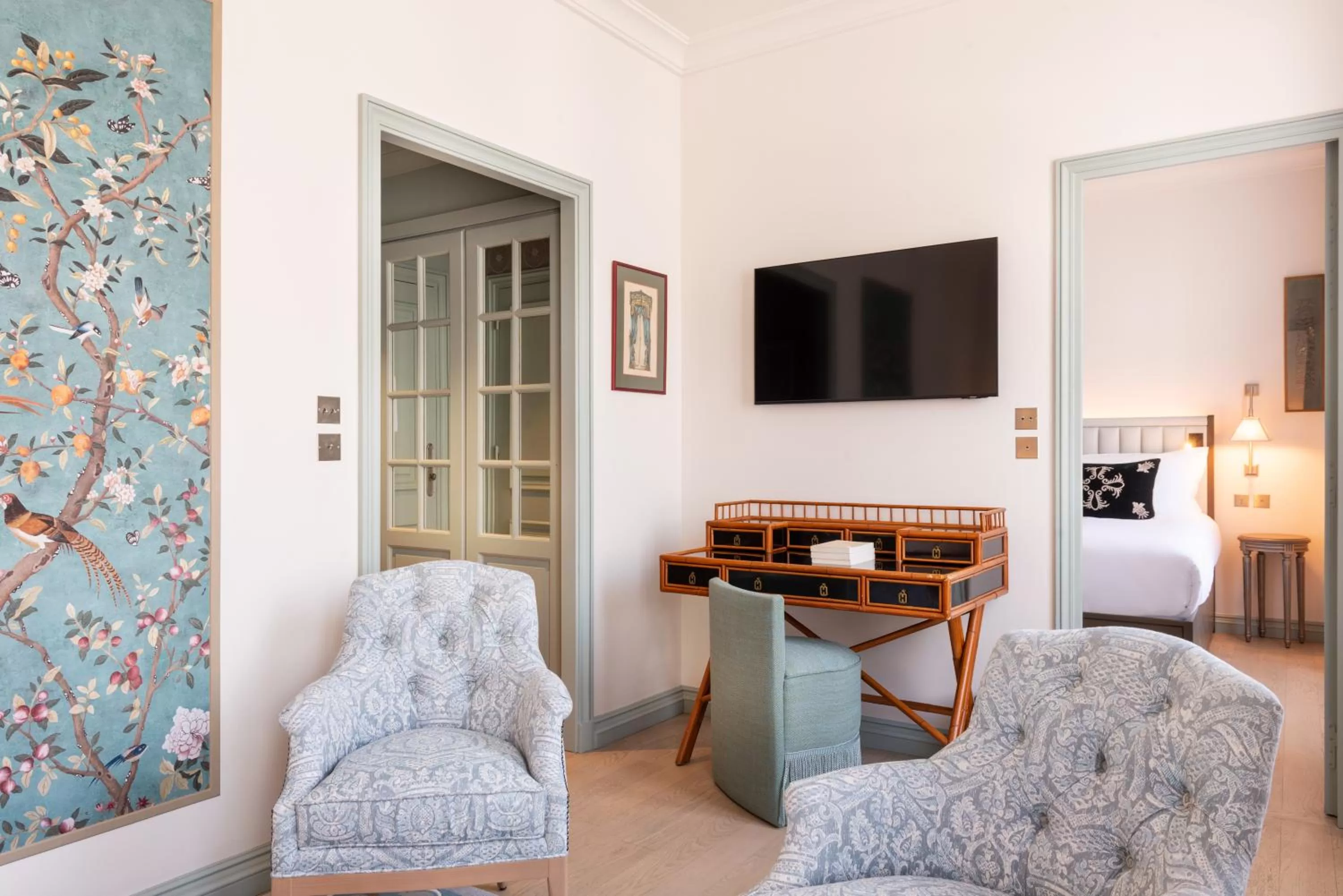 Seating area in Hotel de Montesquieu