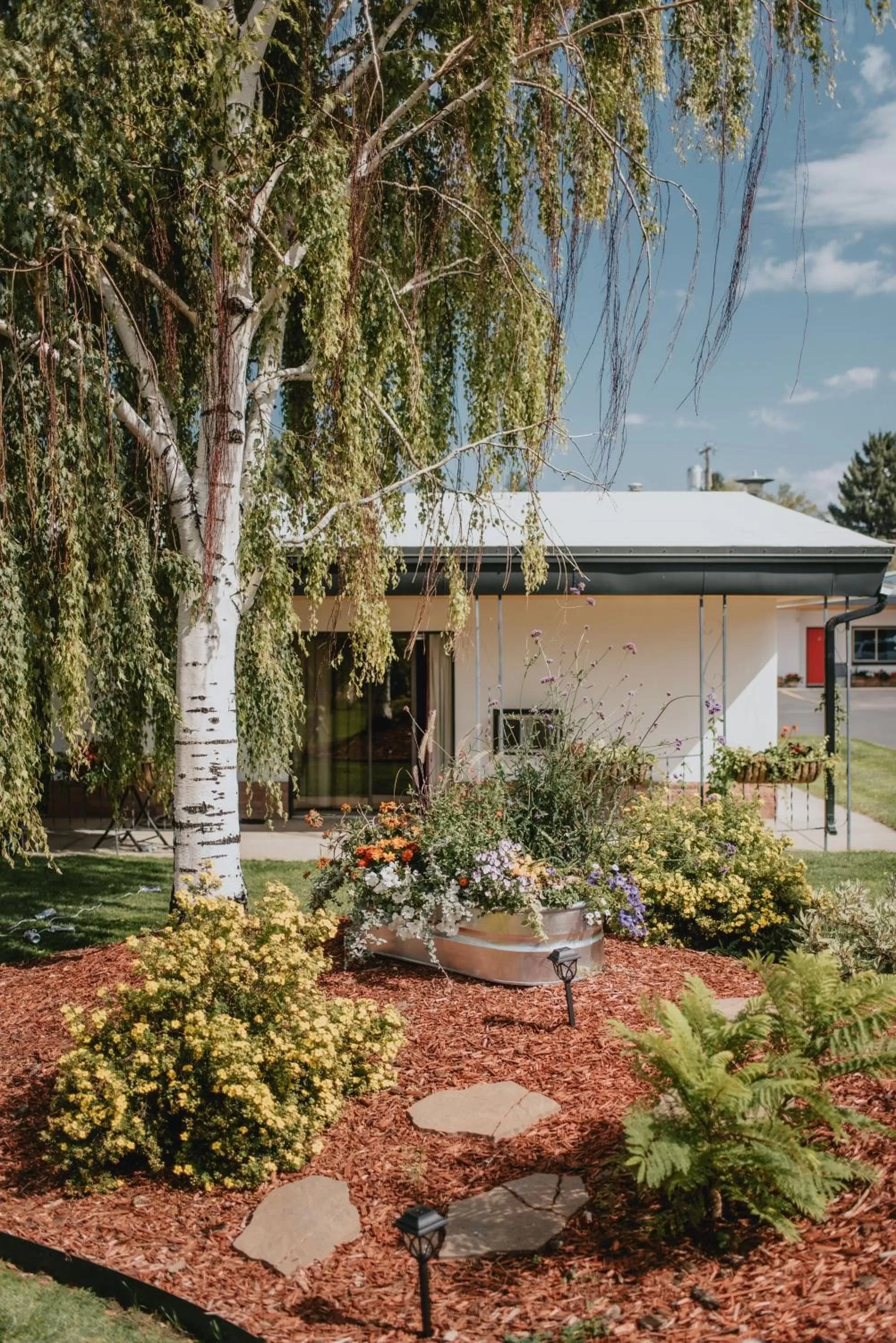 Garden in Sapphire Motel Midtown Bozeman