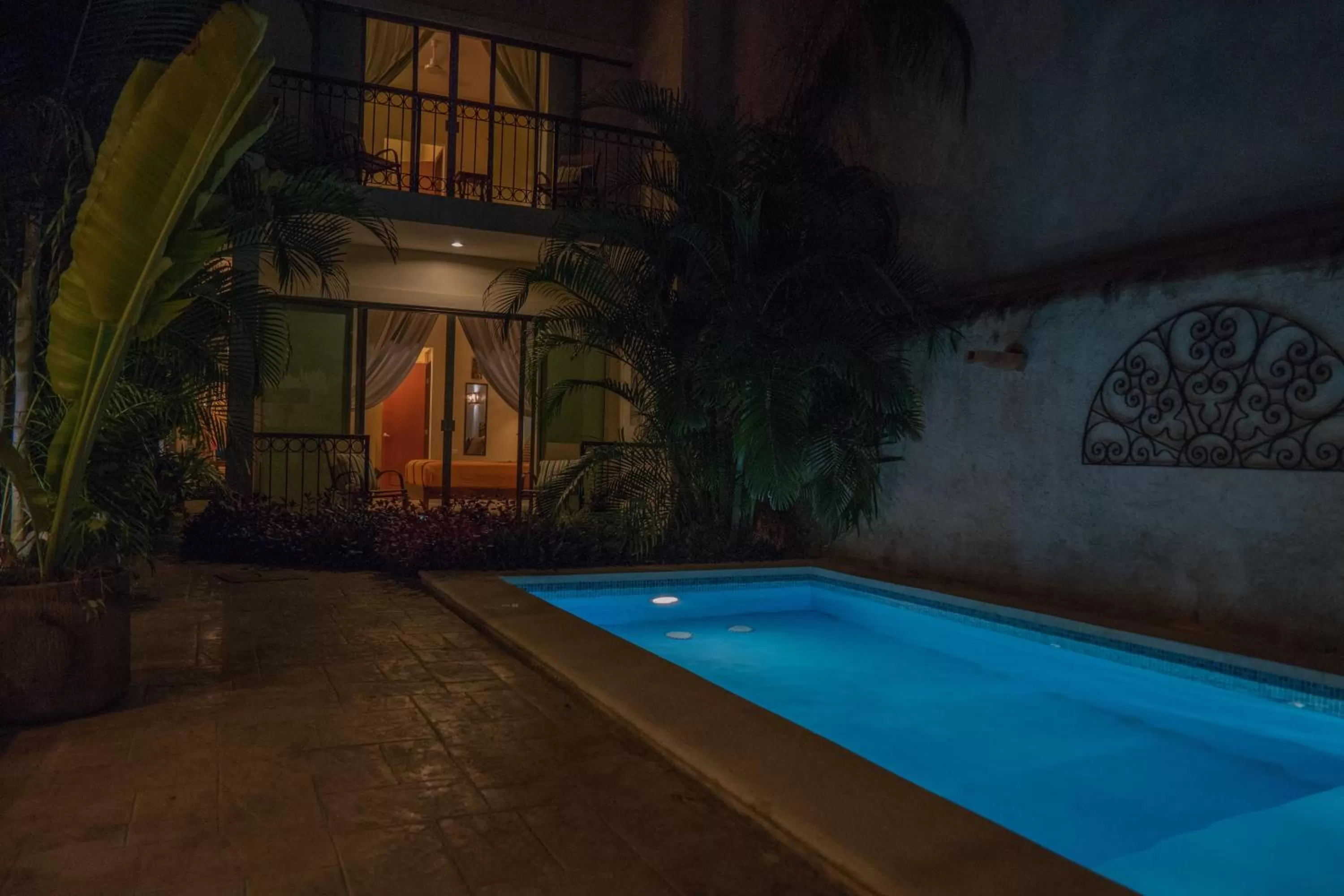 Night in Casa Del Maya Bed & Breakfast