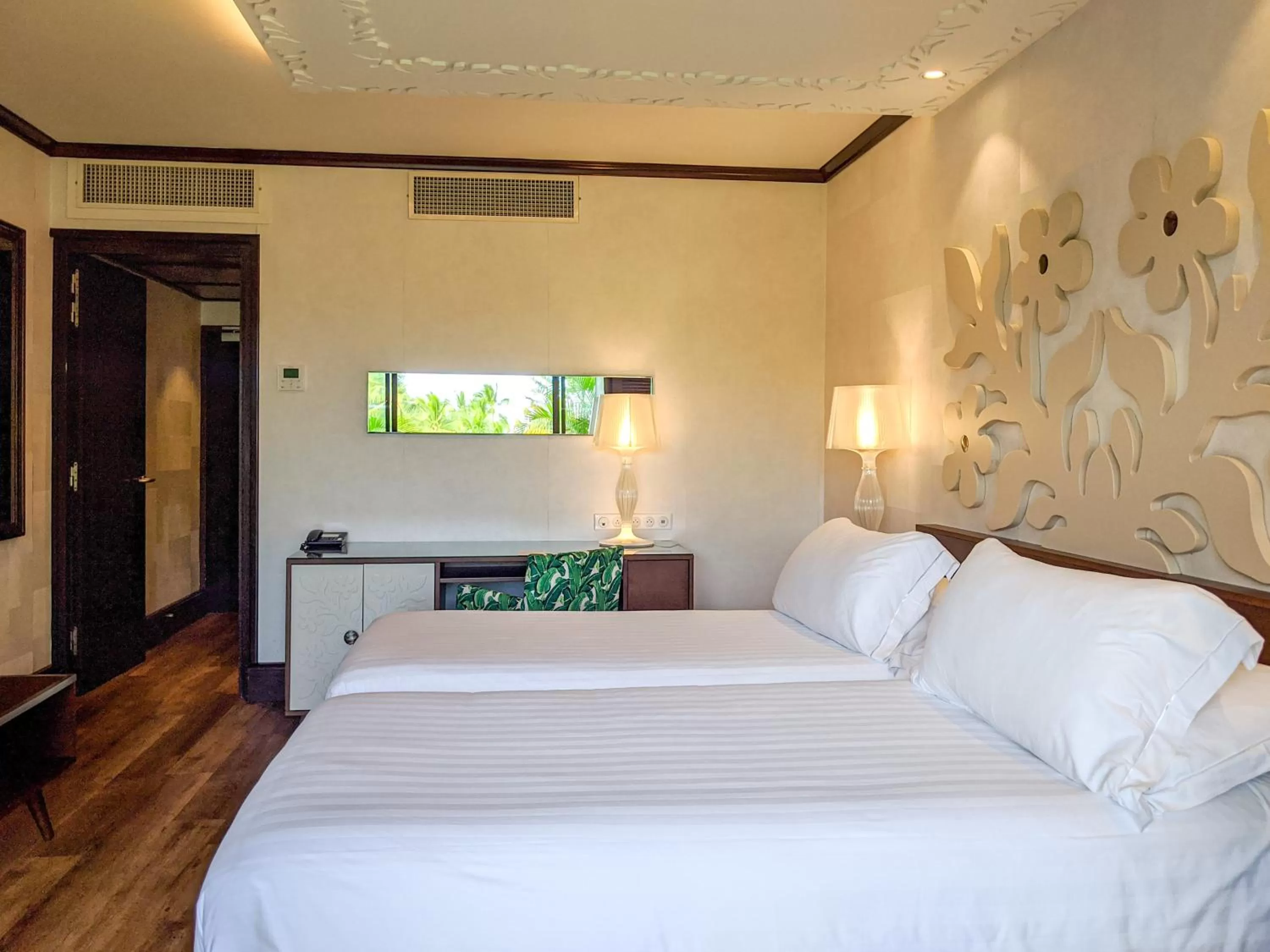 Photo of the whole room, Bed in InterContinental Tahiti Resort & Spa by IHG