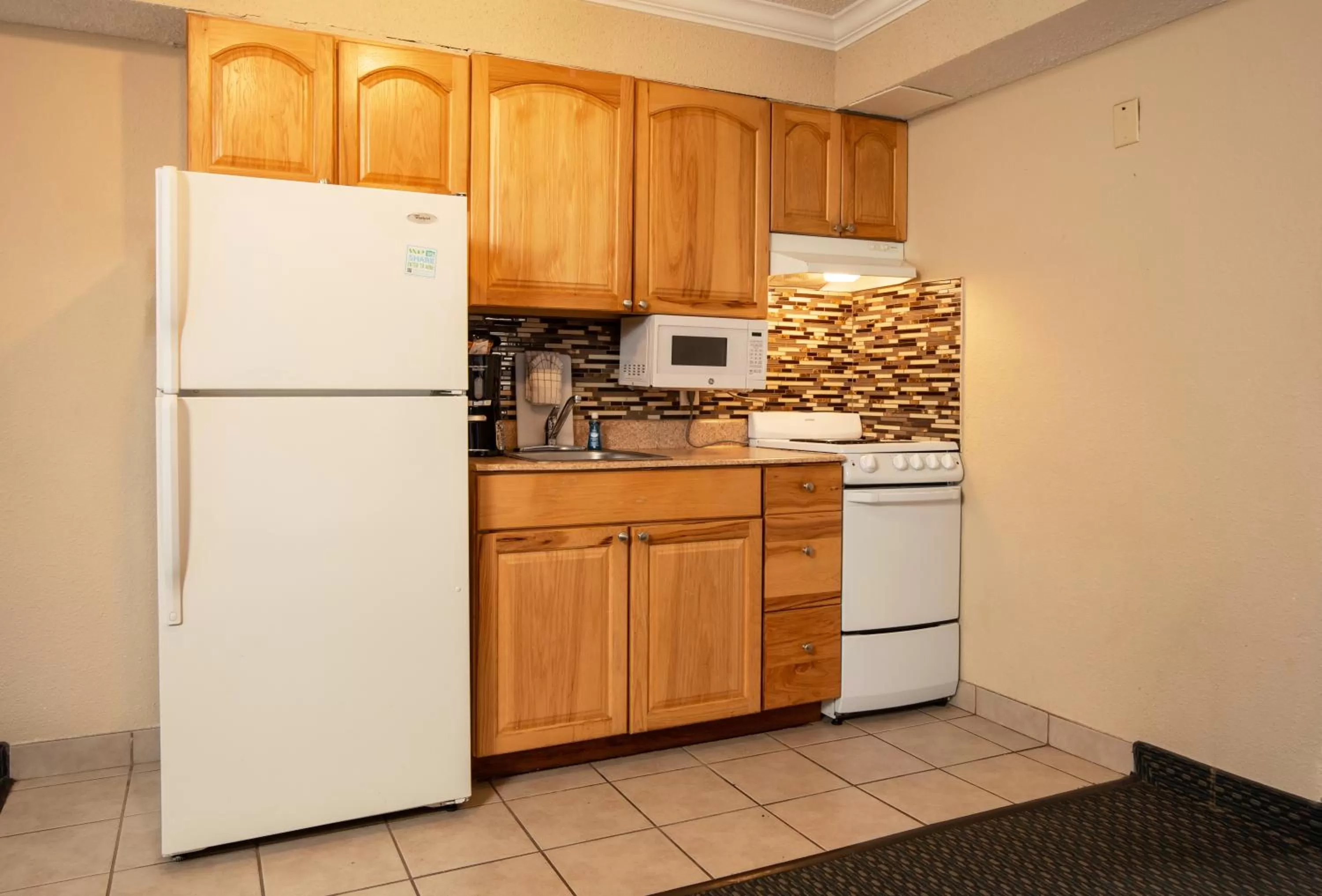 Kitchen or kitchenette in Grande Shores