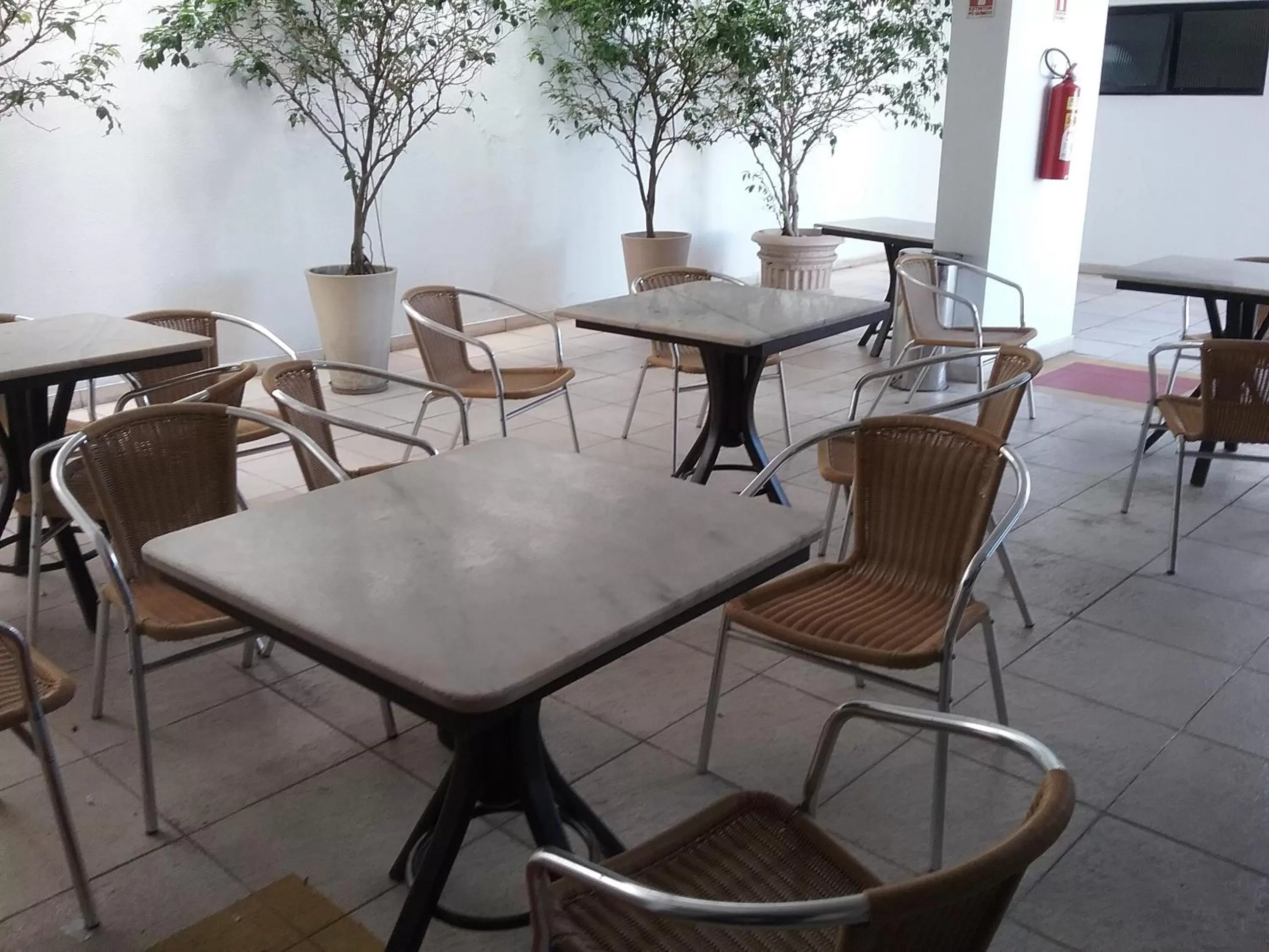 Patio in Hotel Saint Paul 01 Flat