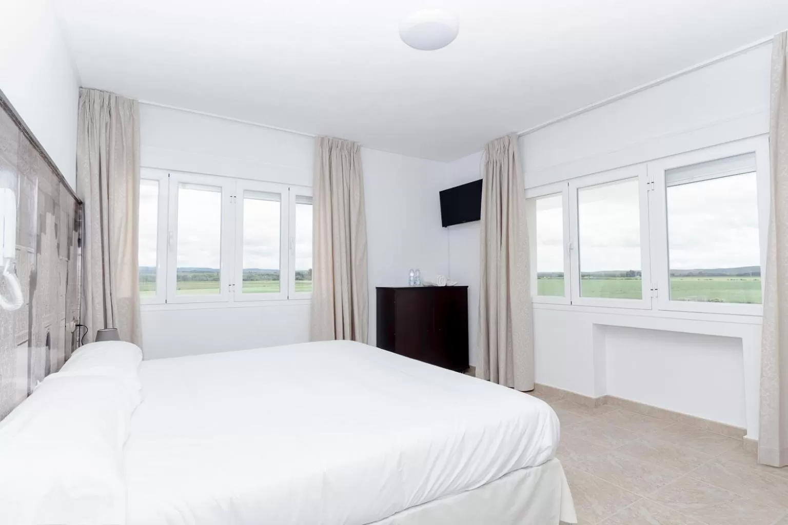 Day, Bed in Hotel Los Manjares