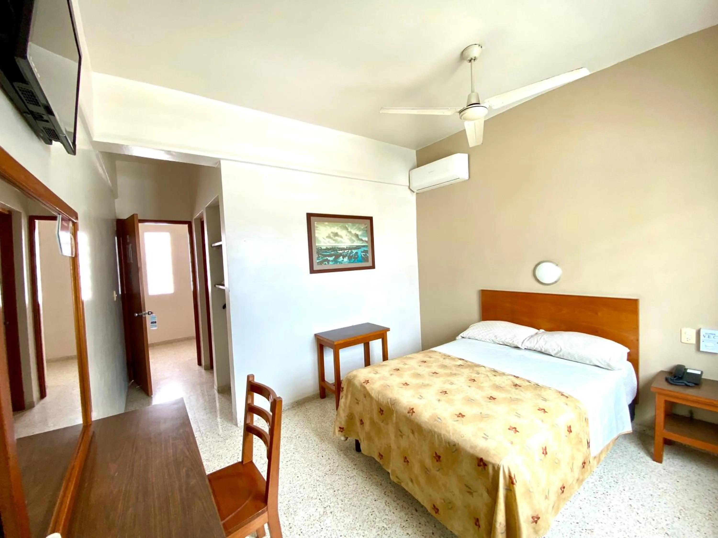 Bed in Hotel Delfines - a 2 calles del Acuario Veracruz