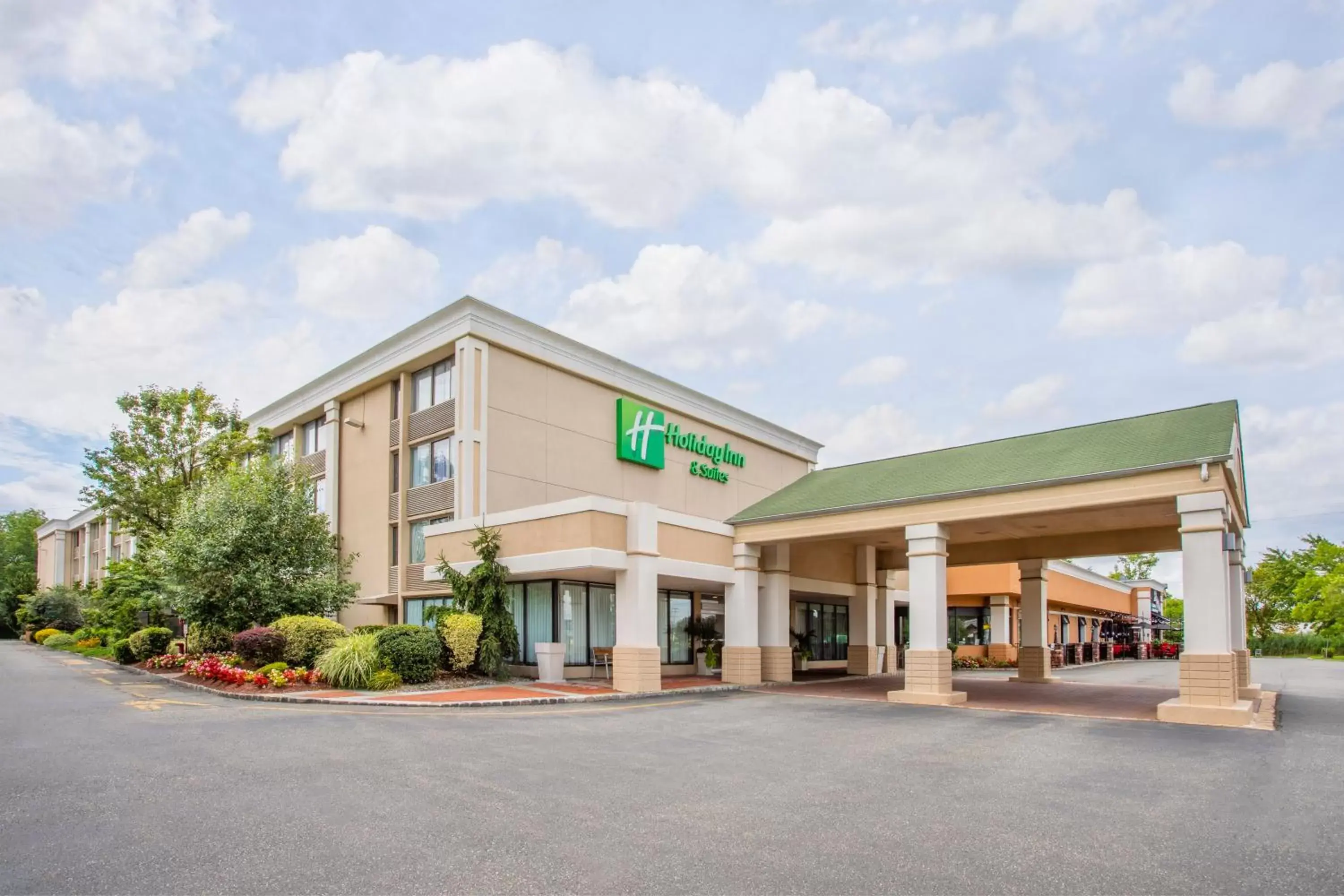 Holiday Inn & Suites Parsippany Fairfield by IHG Holiday Inn & Suites Parsippany Fairfield by IHG