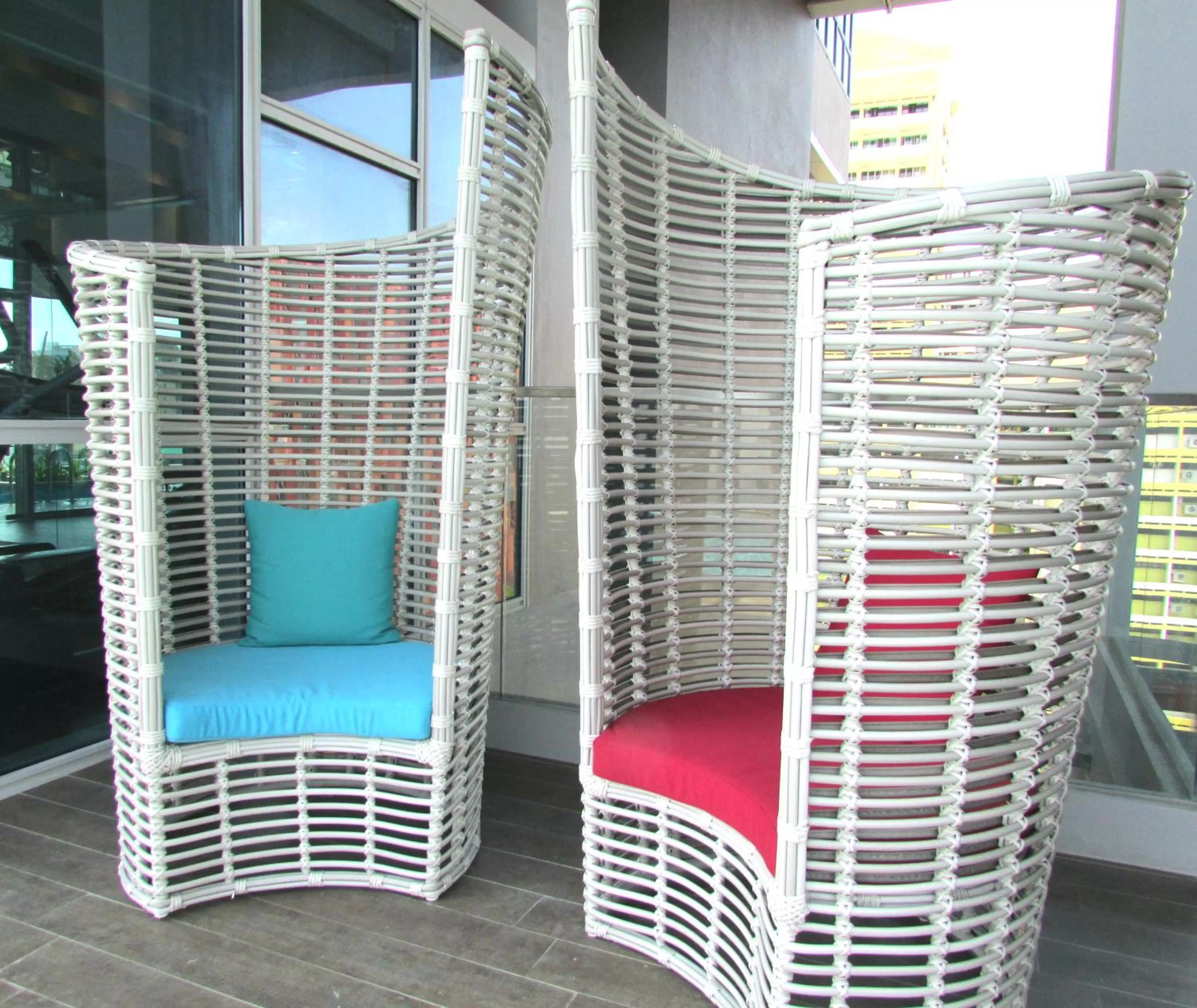 Decorative detail in Mercure Singapore Bugis