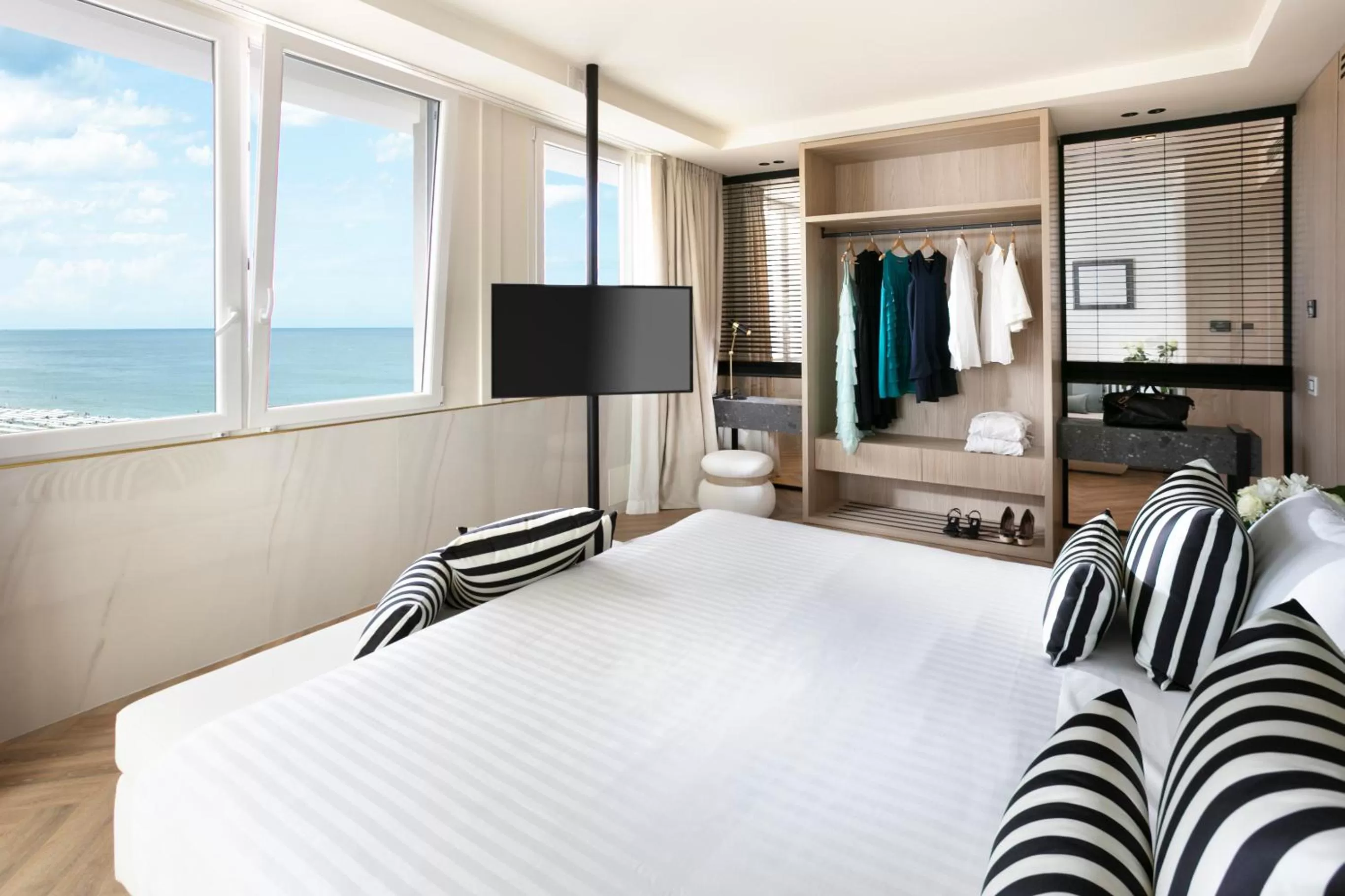 Bedroom, Bed in Hotel Ambasciatori